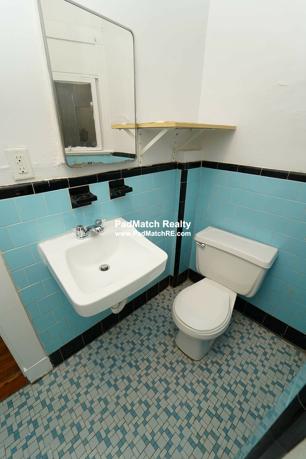 1381 Commonwealth Ave, Allston