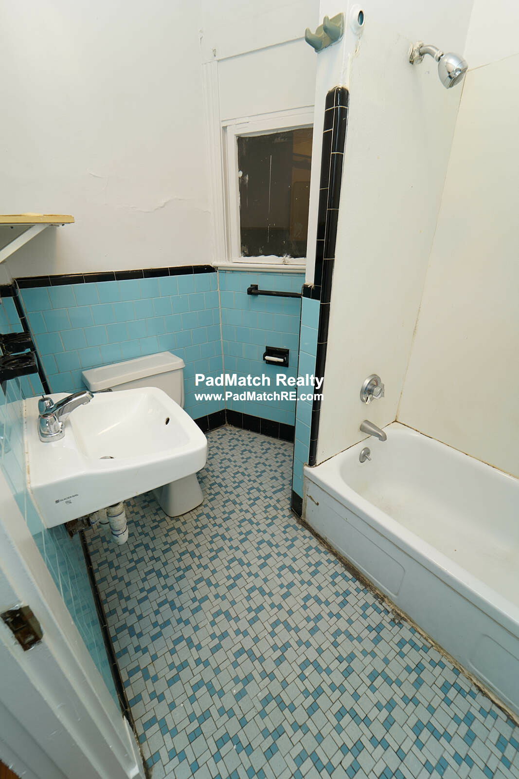 1381 Commonwealth Ave, Allston