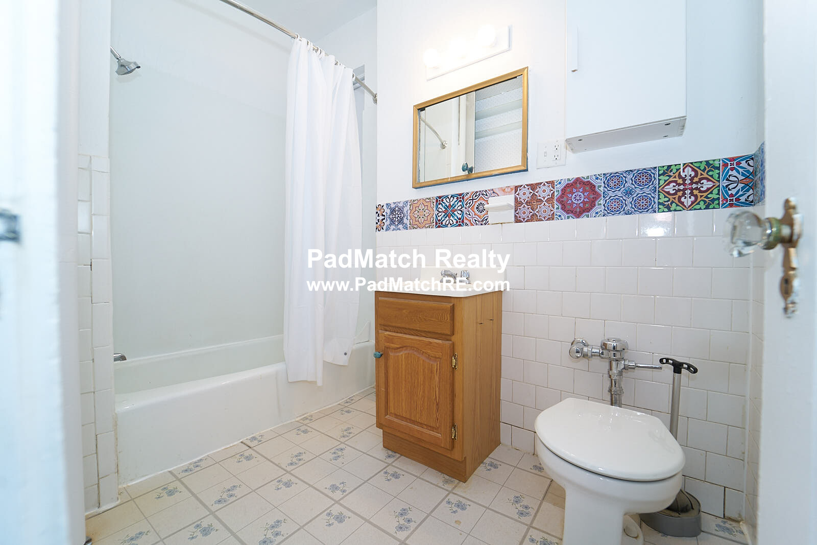 1820 Commonwealth Ave, Brighton