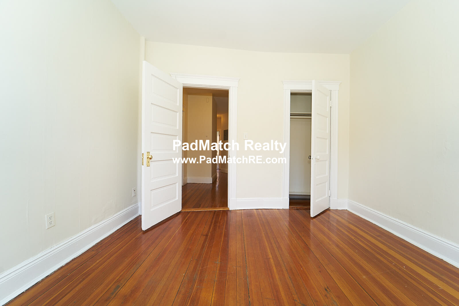 15 Mount Hood Rd, Brighton