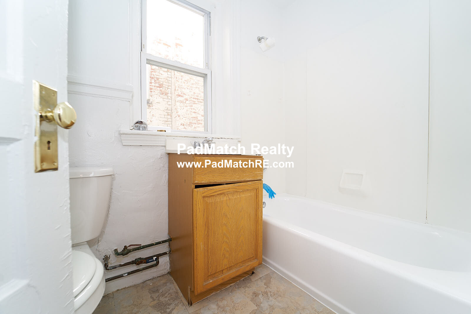 15 Mount Hood Rd, Brighton