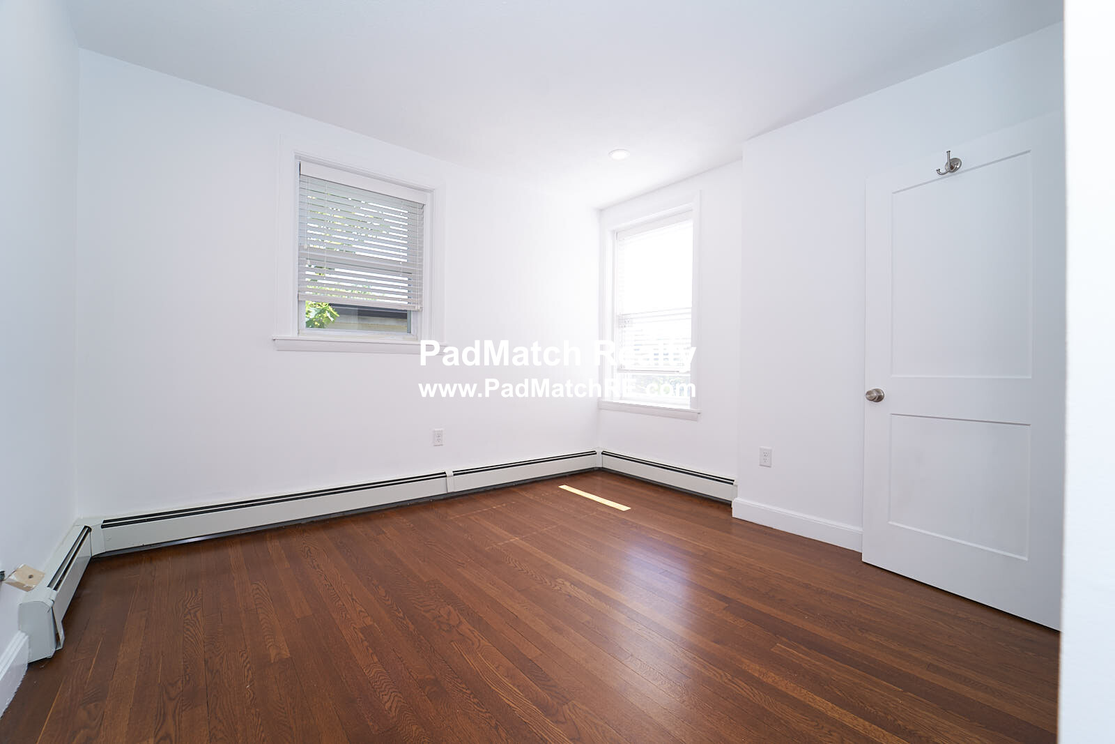 310 Tappan St, Washington Square