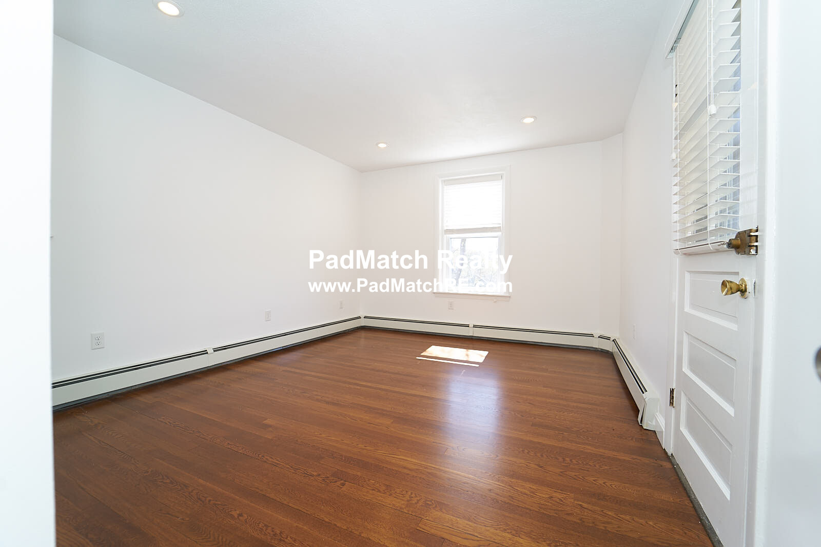 310 Tappan St, Washington Square