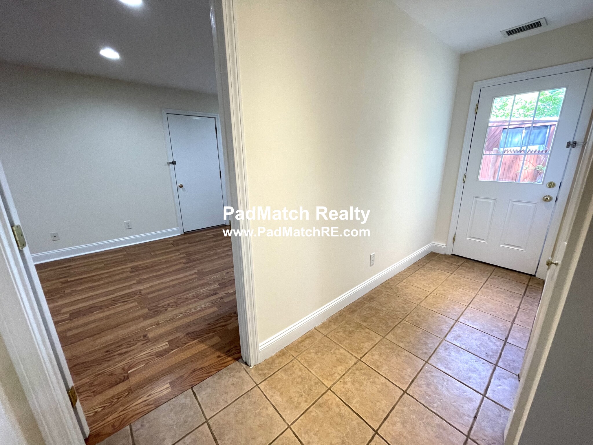 1 bed, 1 bath apartment for rent at 42 Wiswall Rd Unit A, Newton — photo 5 of 15