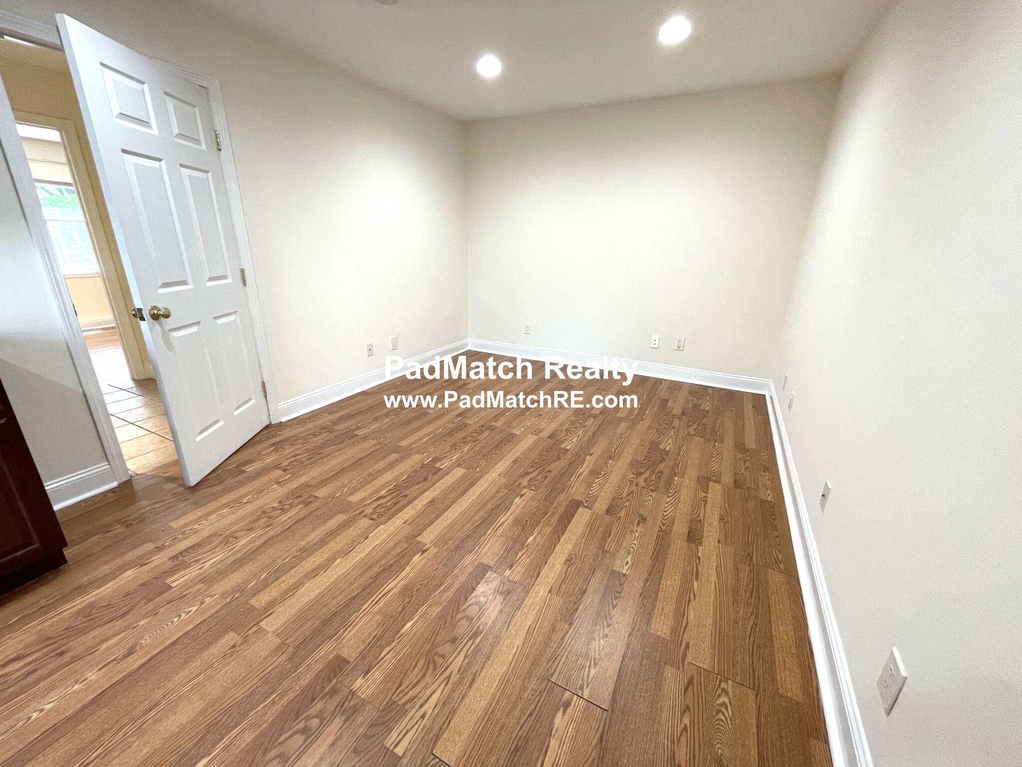 1 bed, 1 bath apartment for rent at 42 Wiswall Rd Unit A, Newton — photo 1 of 15