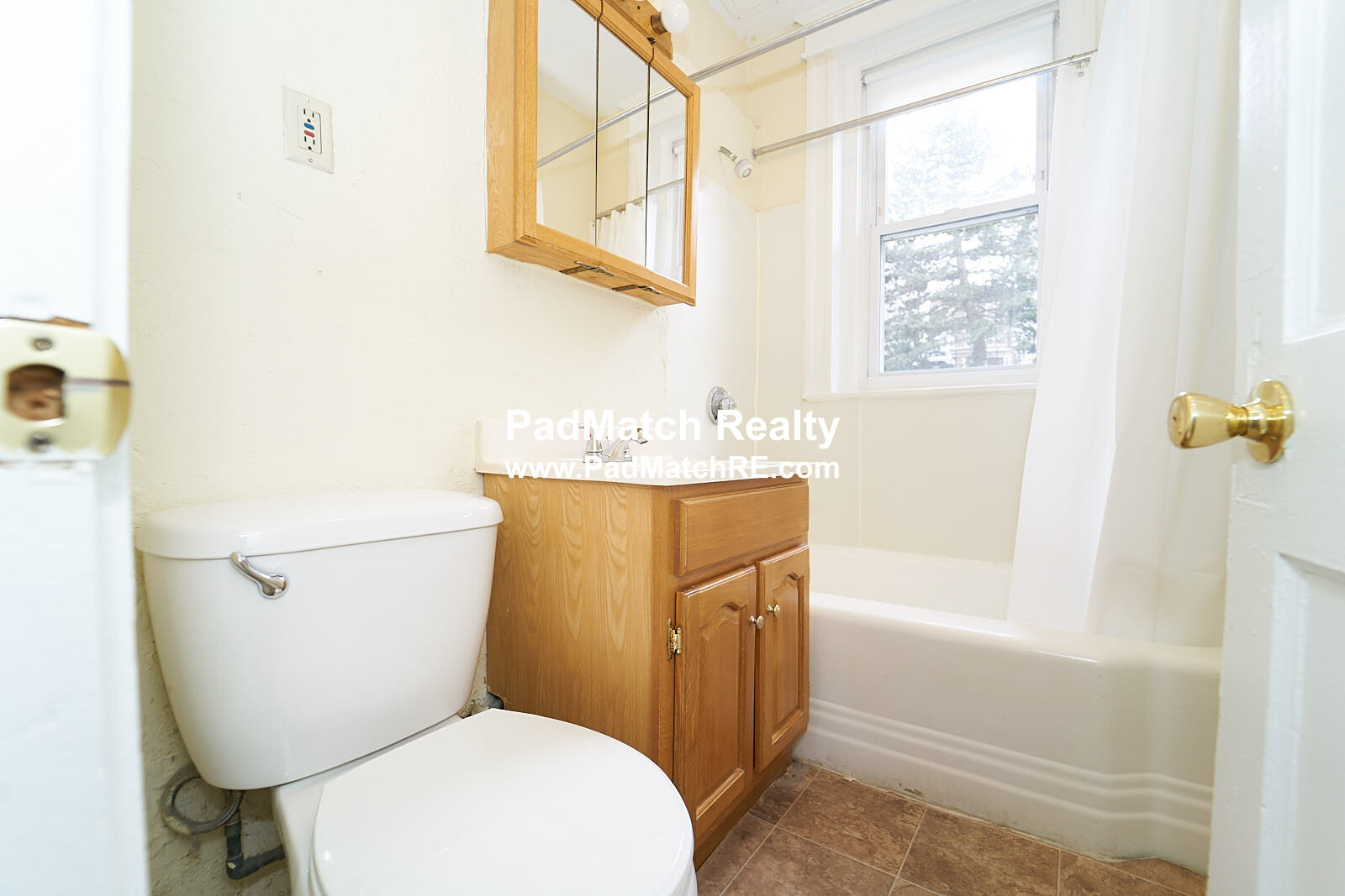 1 bed, 1 bath apartment for rent at 217 Kelton St Unit 5, Allston — photo 8 of 10
