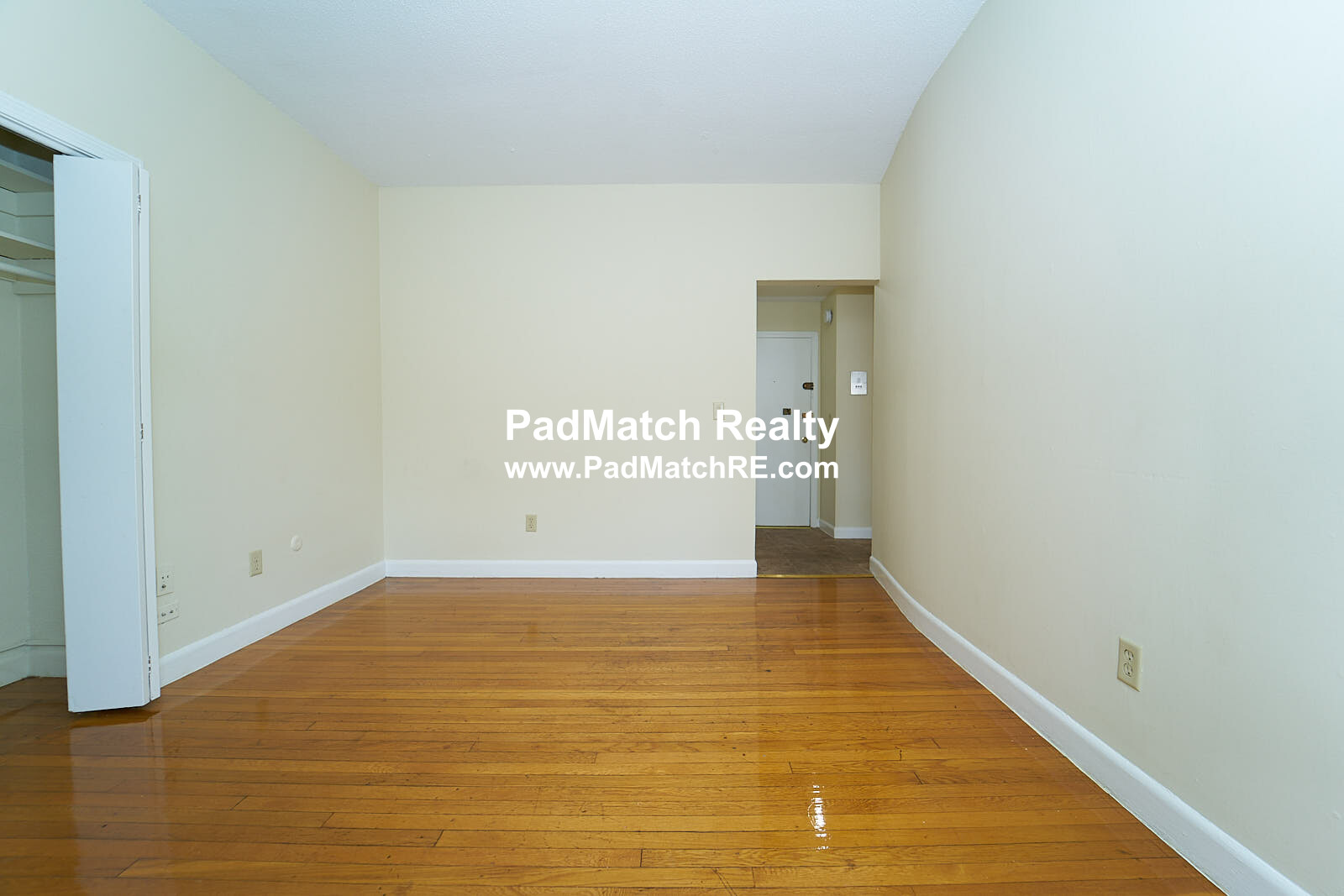 2 bed, 1 bath apartment for rent at 1132 Commonwealth Ave Unit 11, Allston — photo 1 of 11