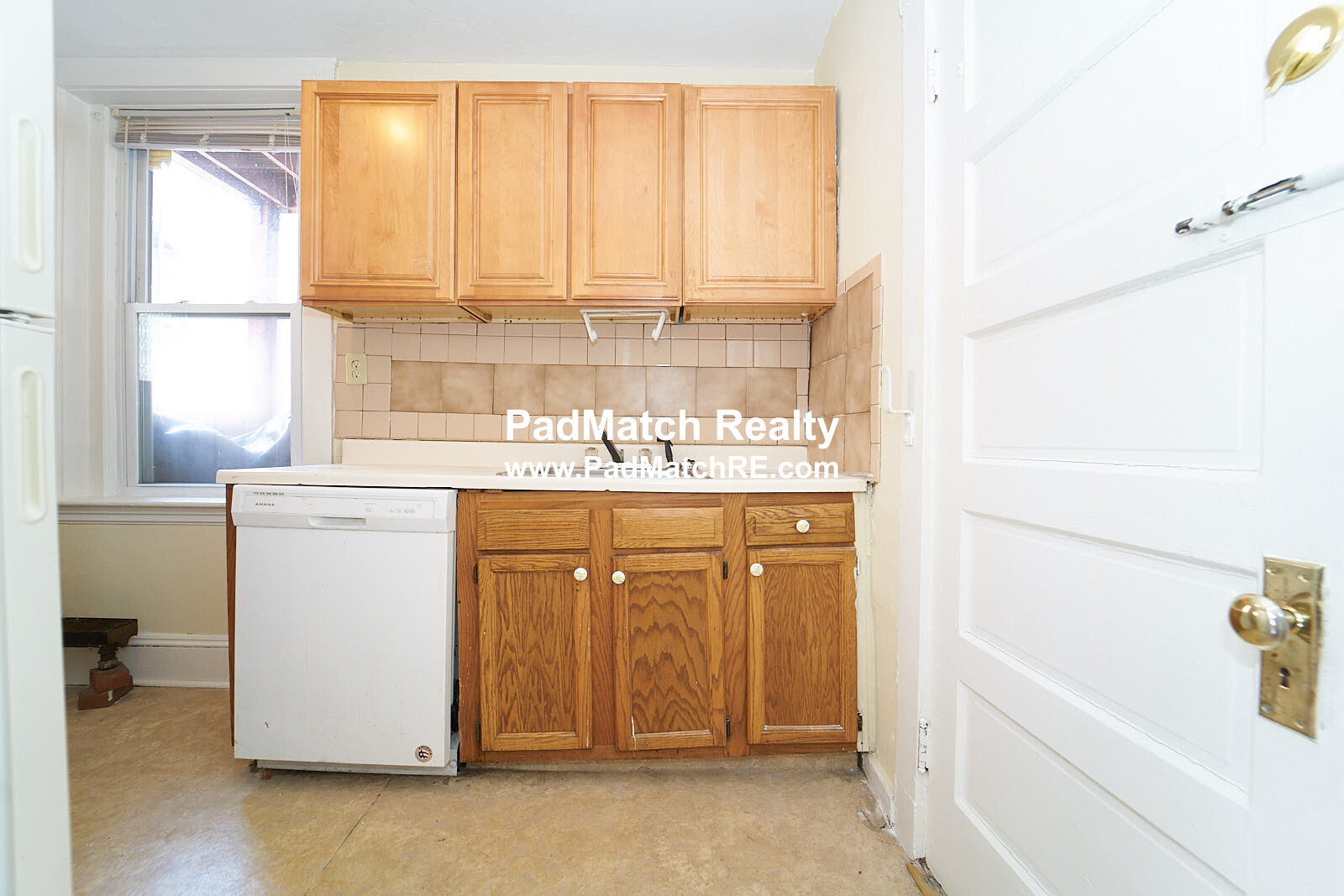 3 bed, 1 bath apartment for rent at 1367 Commonwealth Ave Unit 22, Allston — photo 13 of 18