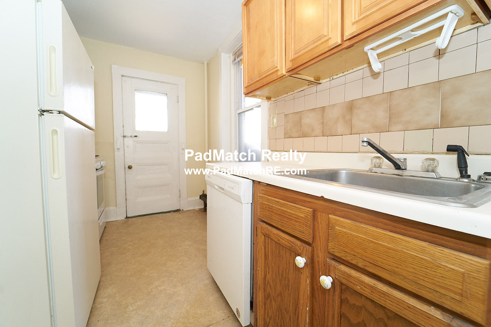 3 bed, 1 bath apartment for rent at 1367 Commonwealth Ave Unit 22, Allston — photo 14 of 18