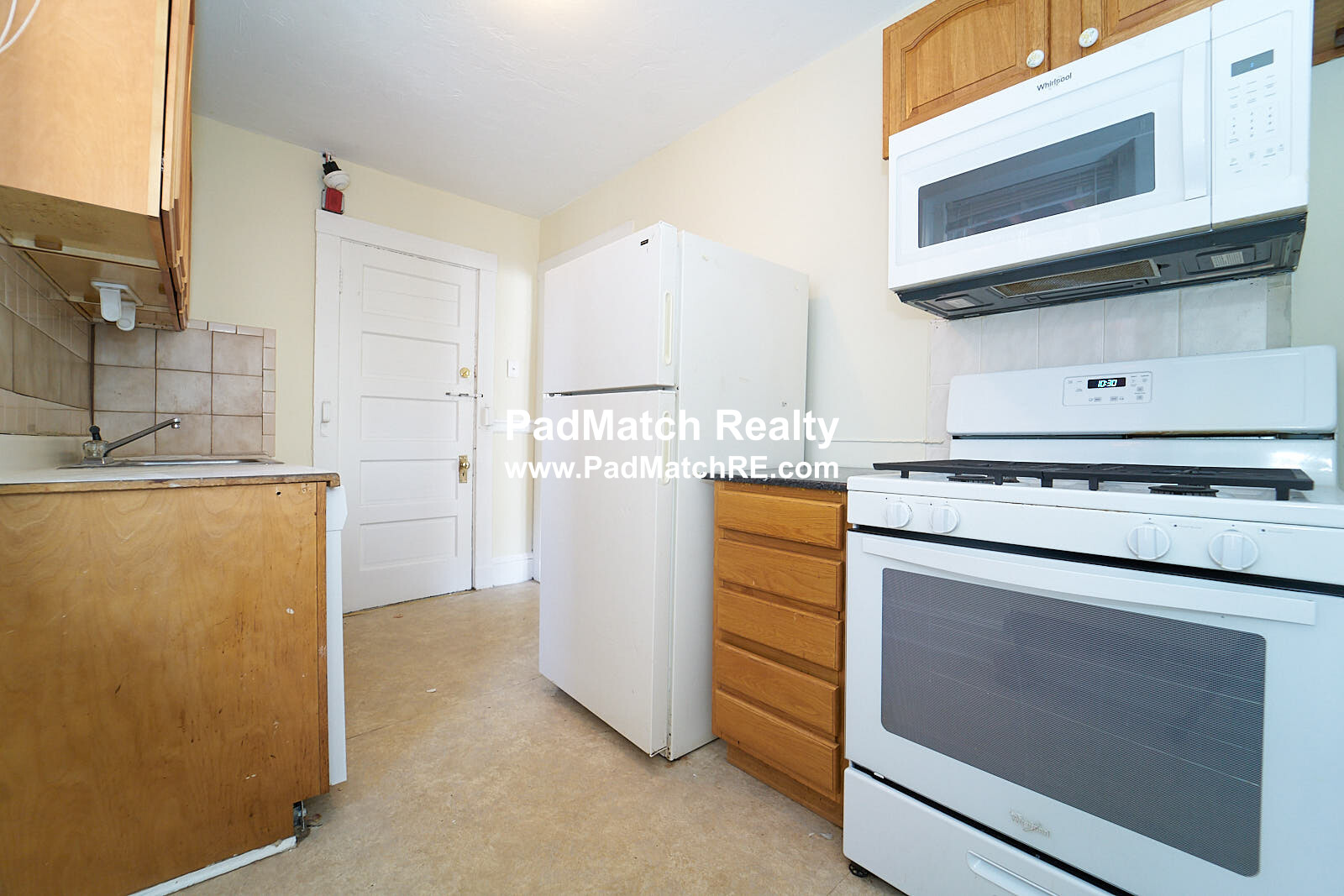 3 bed, 1 bath apartment for rent at 1367 Commonwealth Ave Unit 22, Allston — photo 15 of 18