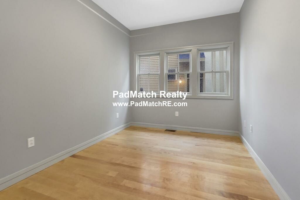 3 bed, 2 bath apartment for rent at 5 Ellis St Unit 2, Roxbury — photo 11 of 23