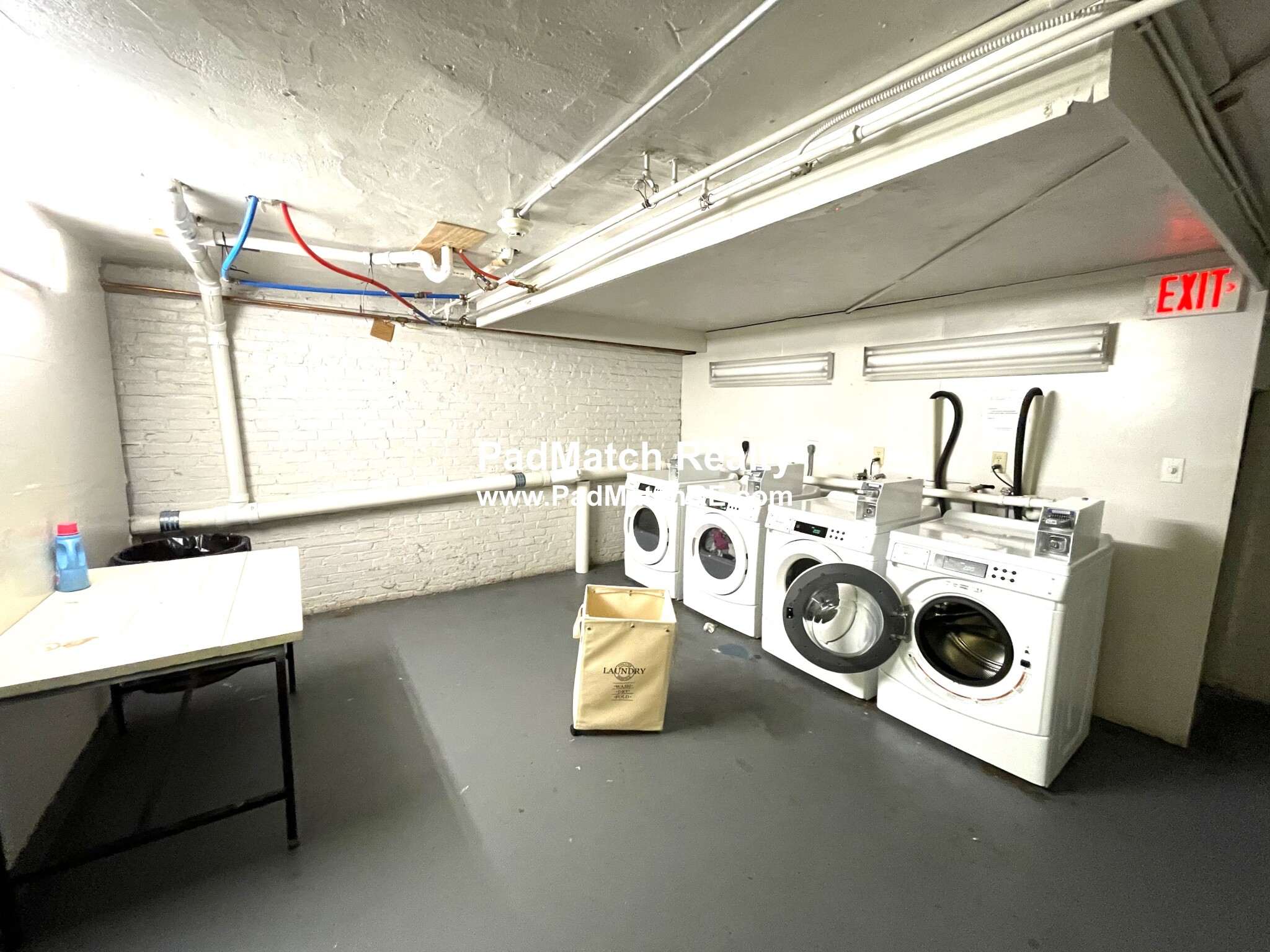 142 Davis Ave, Brookline Hills