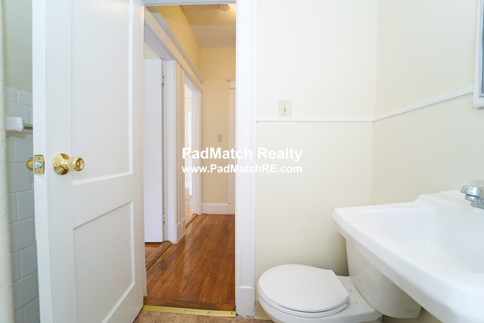 1 bed, 1 bath apartment for rent at 68 Woodstock Ave Unit 15, Brighton — photo 11 of 12