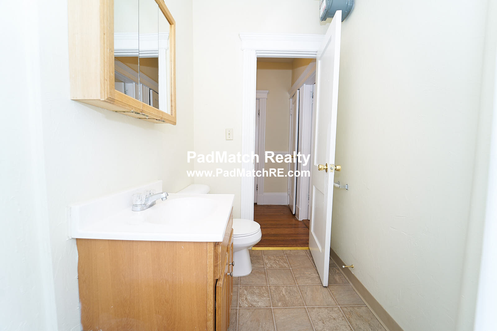 11 Royce Rd, Allston