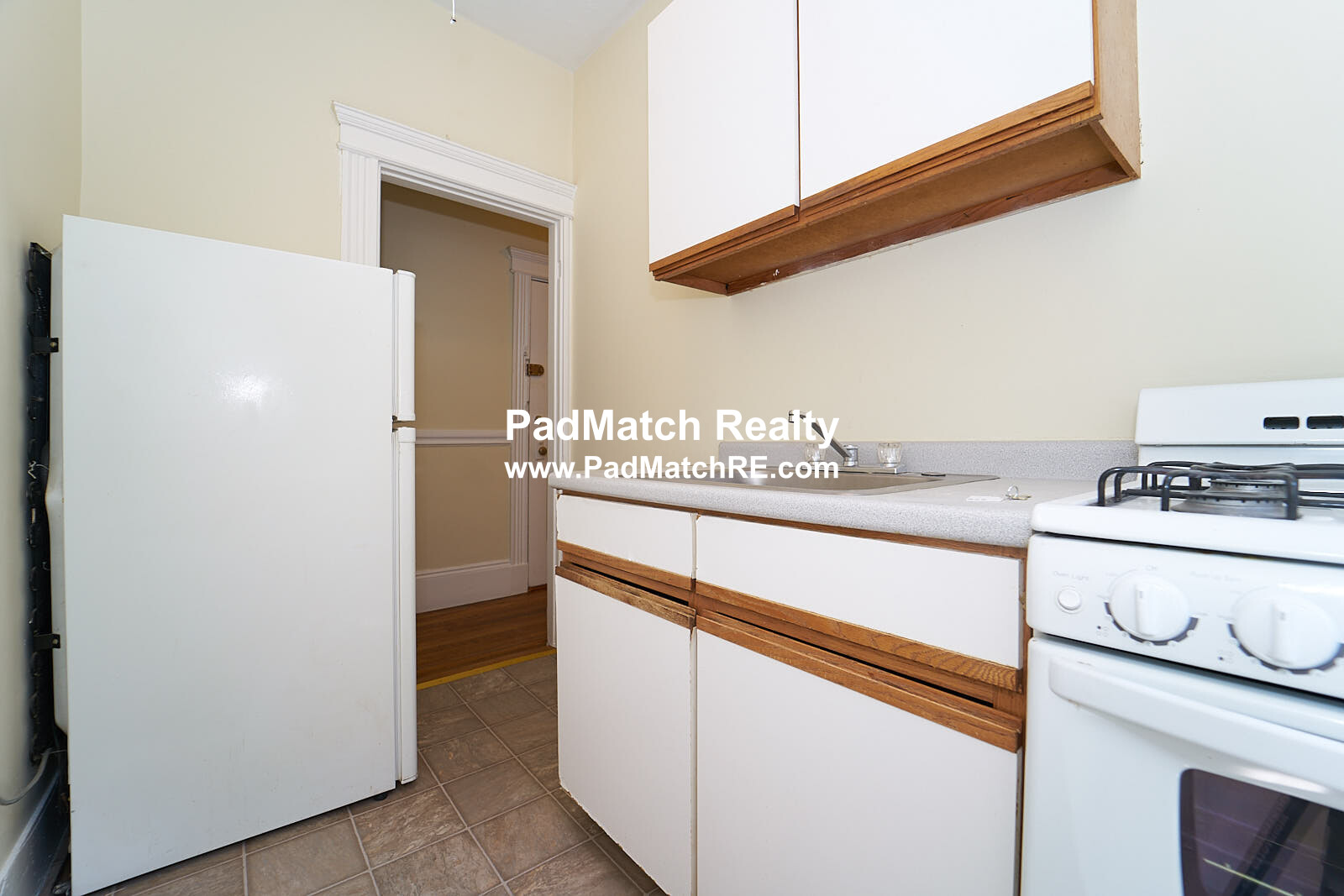 11 Royce Rd, Allston