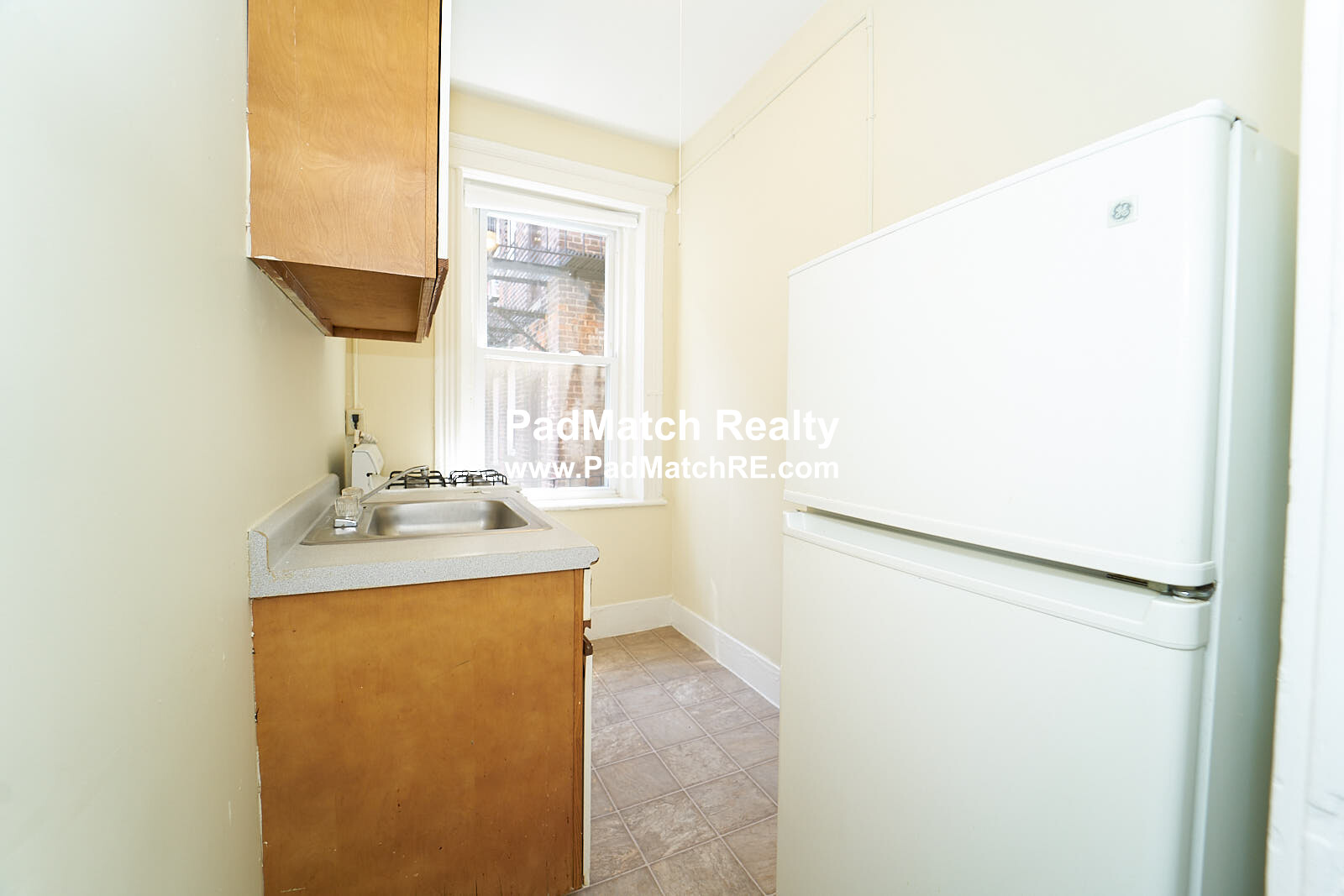 11 Royce Rd, Allston