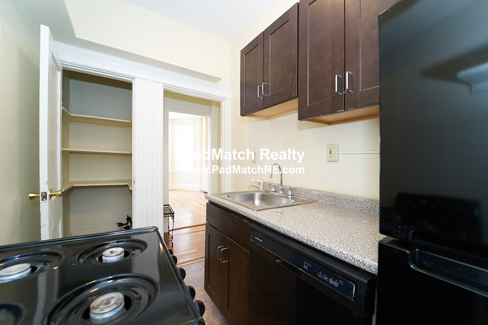 11 Royce Rd, Allston