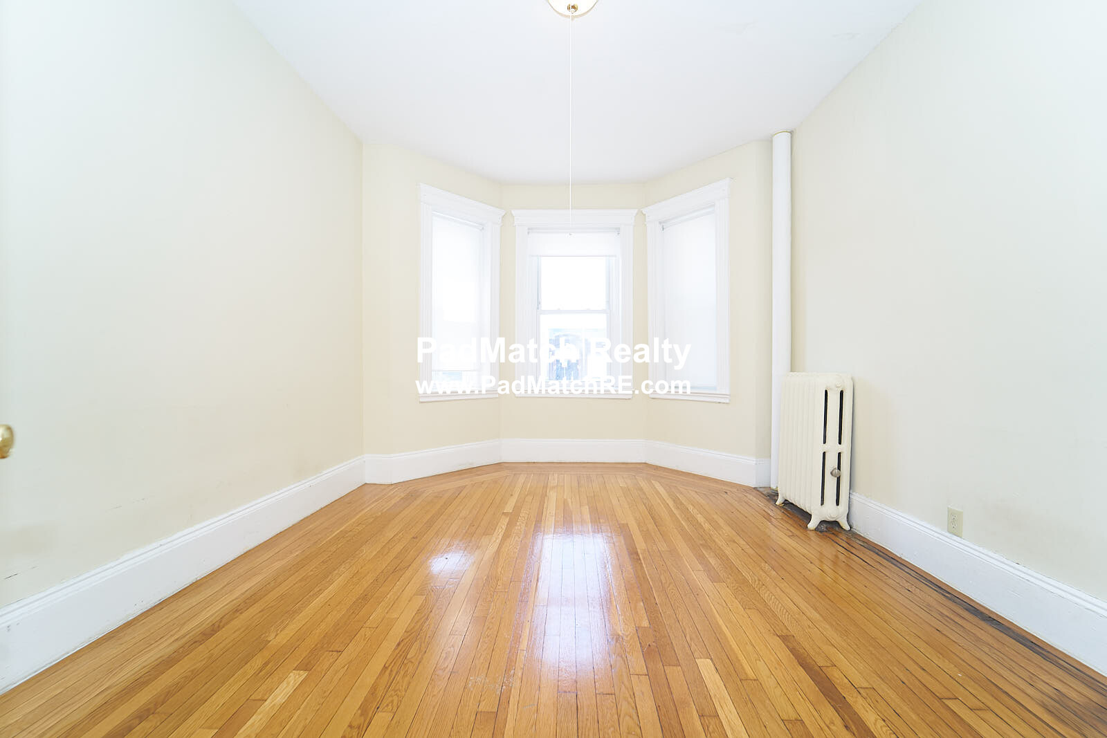 11 Royce Rd, Allston