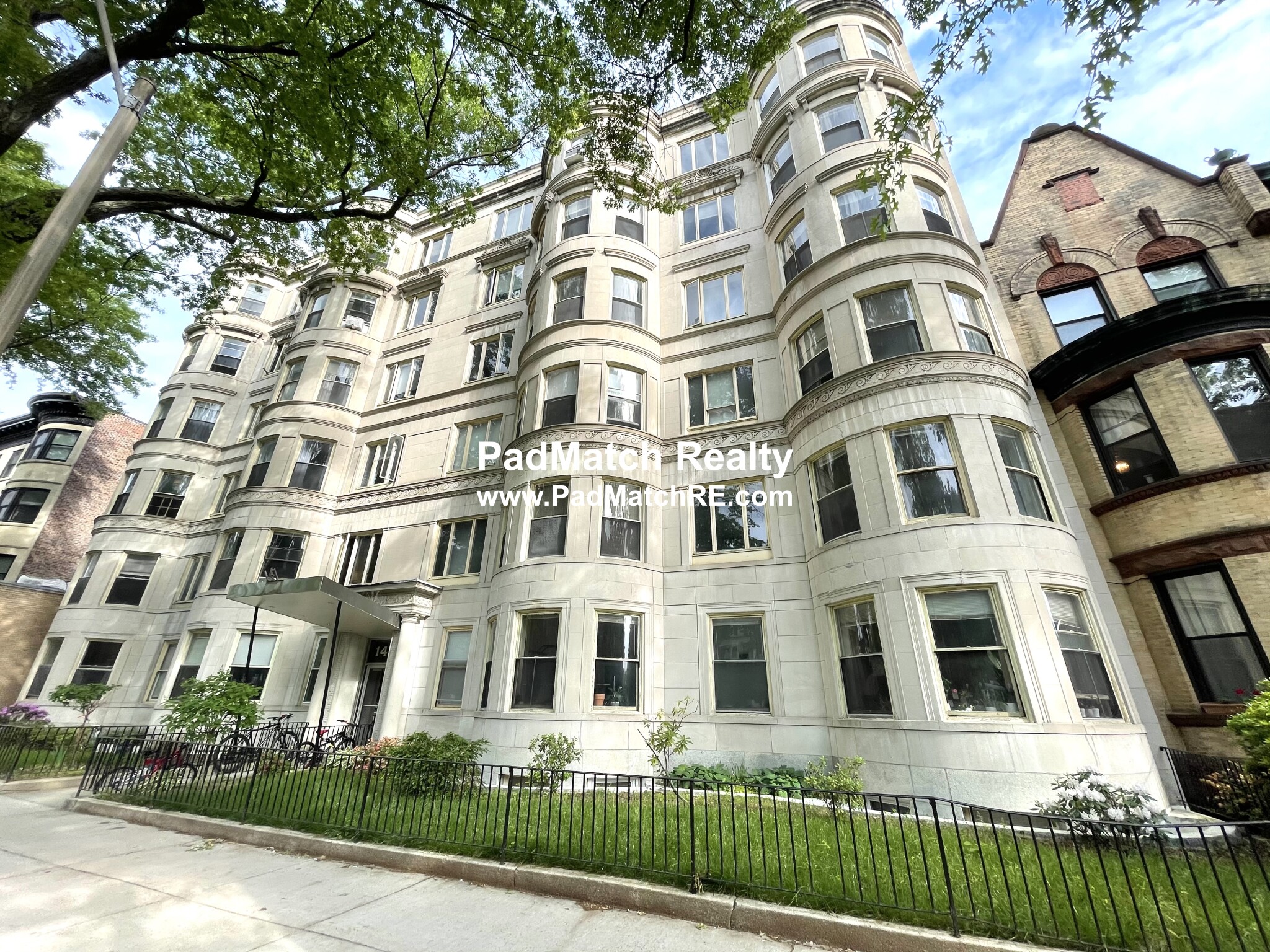 2 bed, 1 bath apartment for rent at 1477 Beacon St Unit 58, Brookline — photo 1 of 4