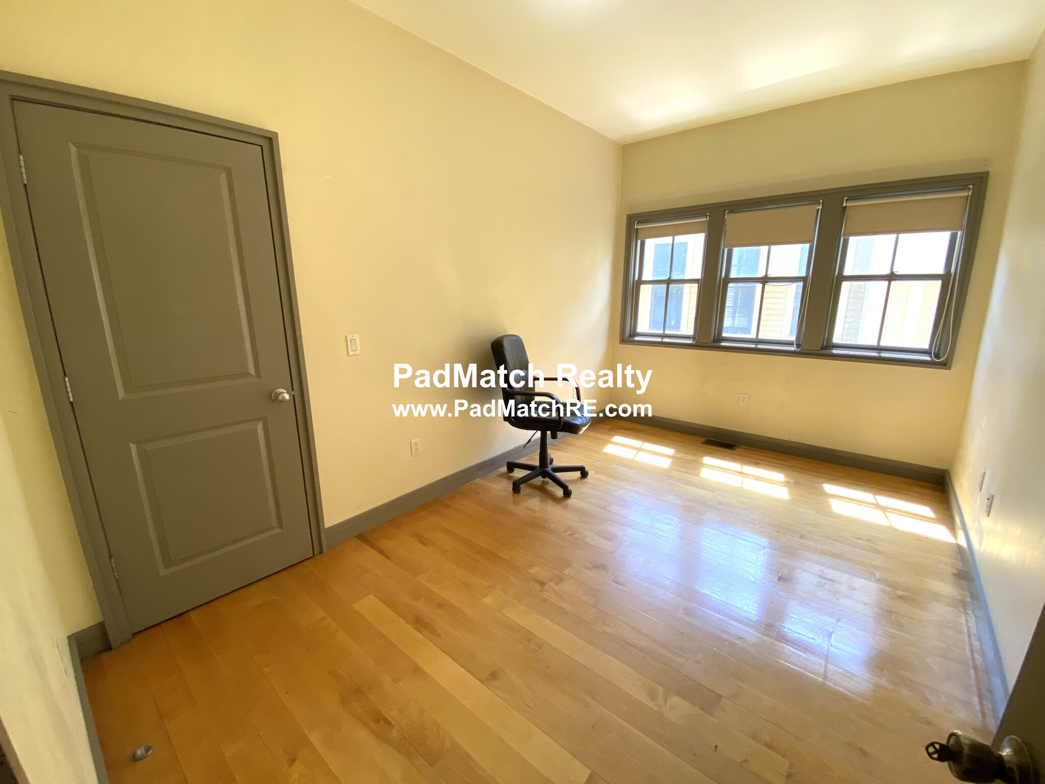 3 bed, 2 bath apartment for rent at 5 Ellis St Unit 2, Roxbury — photo 12 of 23