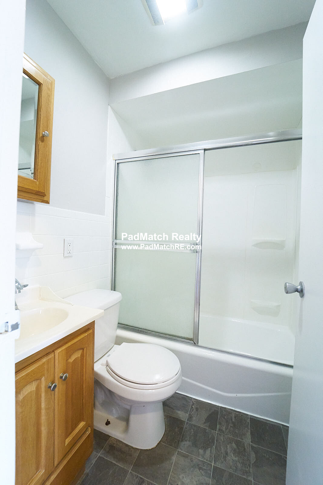 1 bed, 1 bath apartment for rent at 10 Hyde Park Ave Unit 1, Jamaica Plain — photo 5 of 9