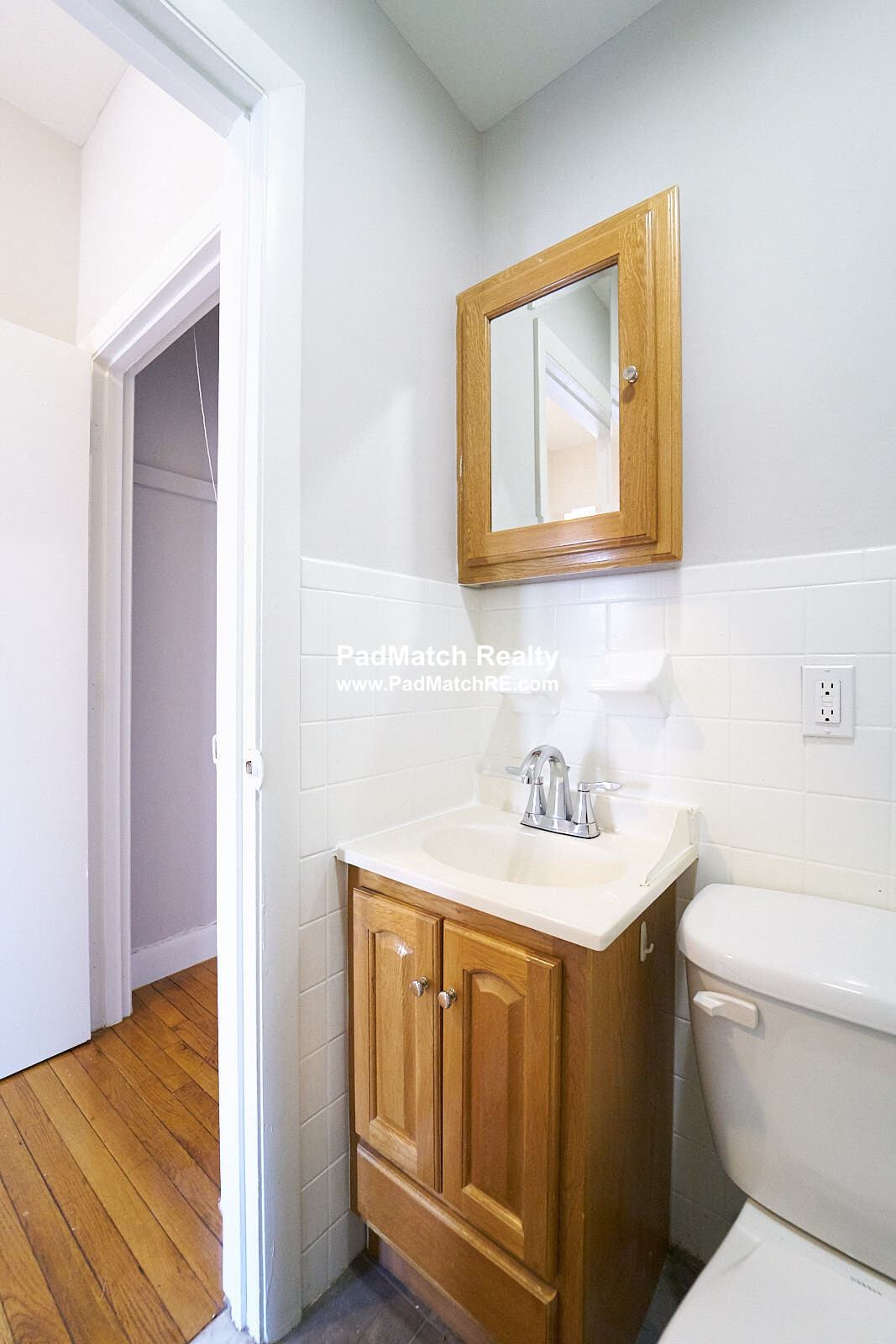 1 bed, 1 bath apartment for rent at 10 Hyde Park Ave Unit 1, Jamaica Plain — photo 6 of 9