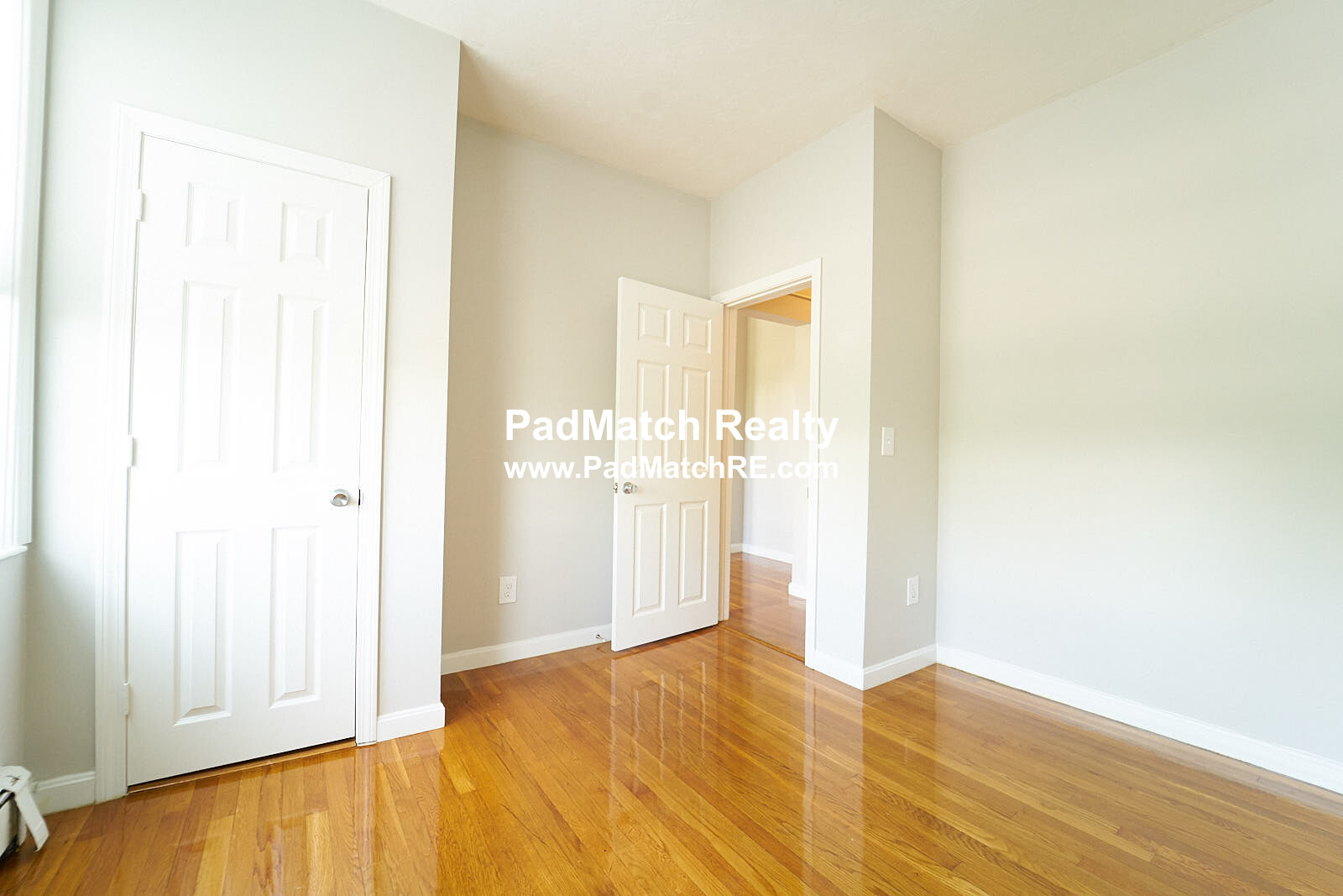 8 Hyde Park Ave, Jamaica Plain