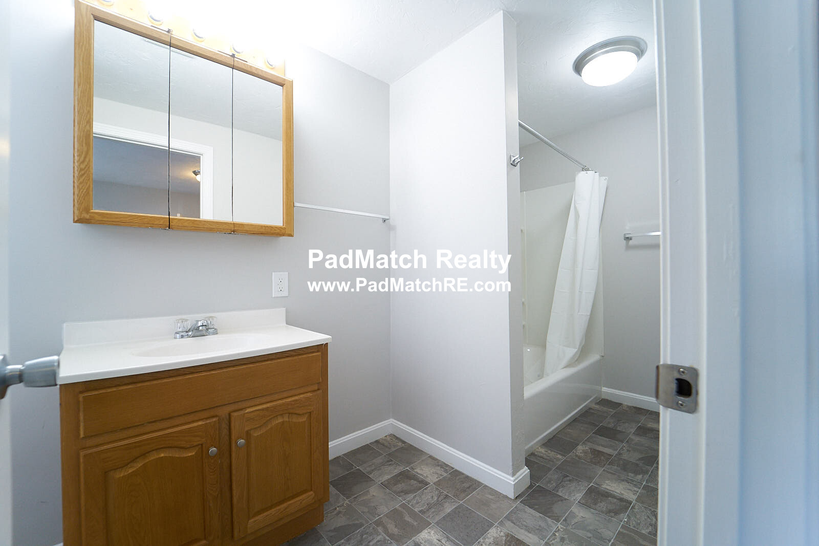 8 Hyde Park Ave, Jamaica Plain