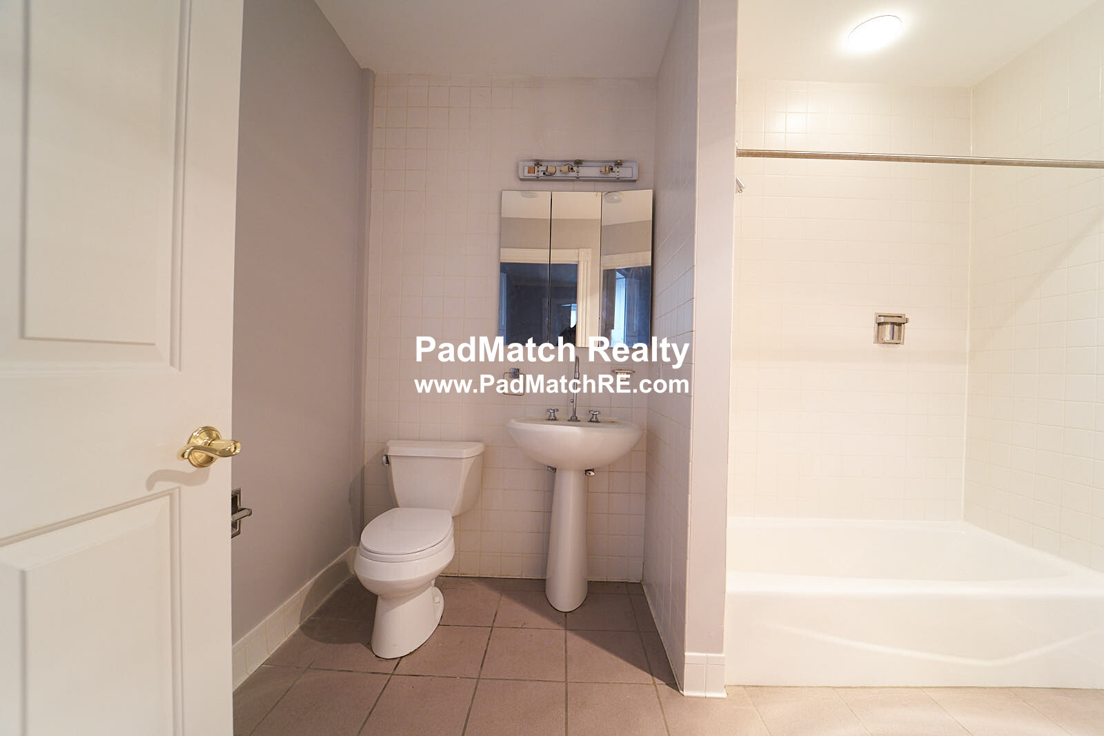 2 bed, 1 bath apartment for rent at 22 Garden St Unit 1, Cambridge — photo 8 of 11
