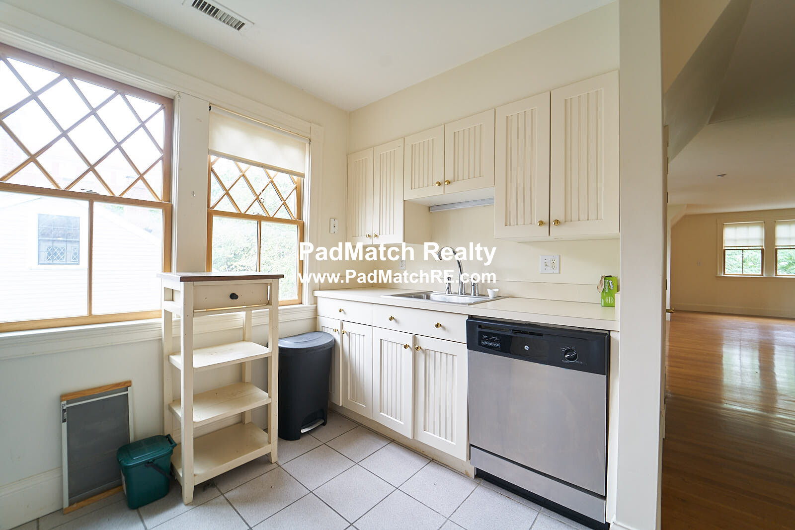 2 bed, 1 bath apartment for rent at 24 Garden St Unit 3, Cambridge — photo 6 of 15