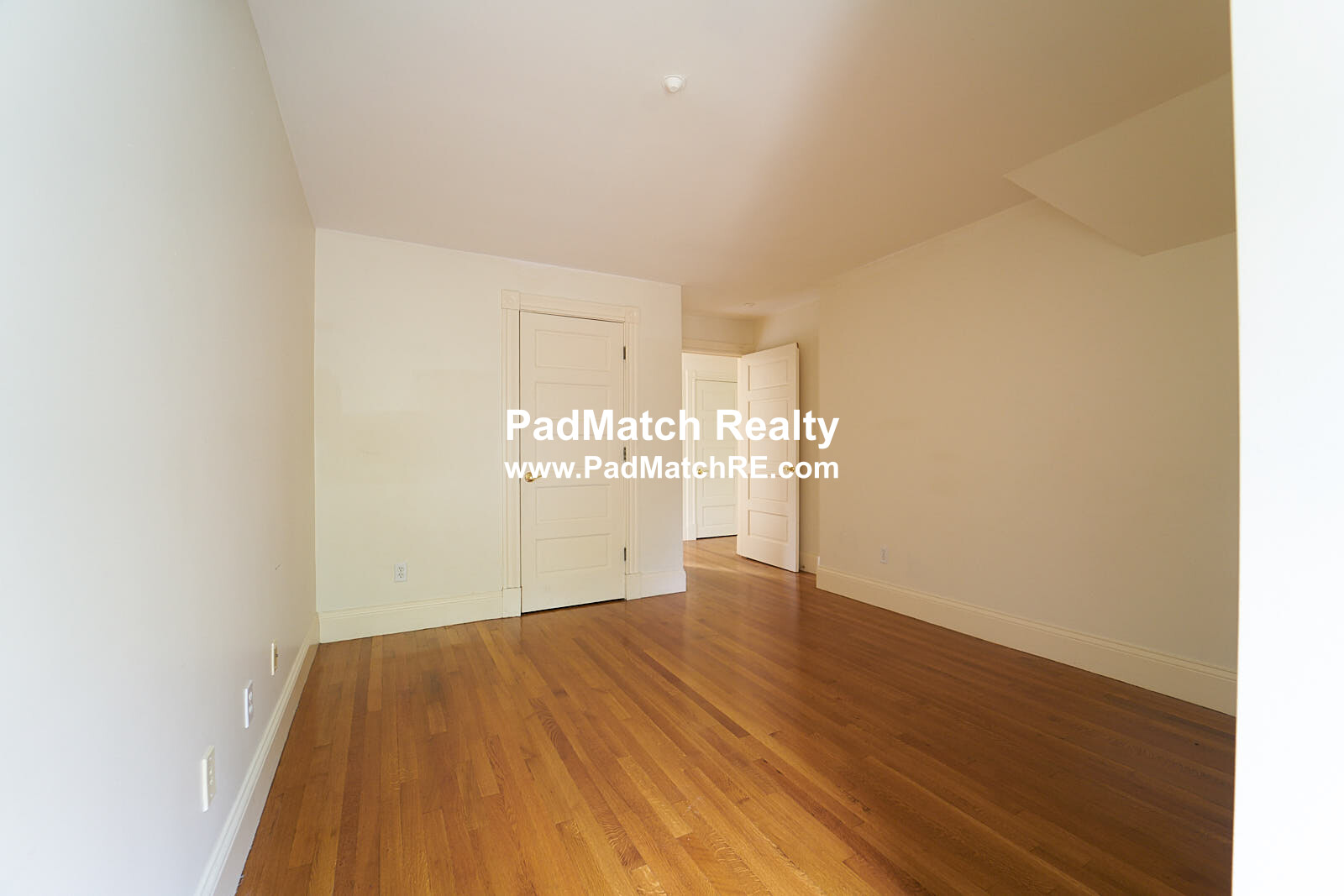 2 bed, 1 bath apartment for rent at 24 Garden St Unit 3, Cambridge — photo 4 of 15