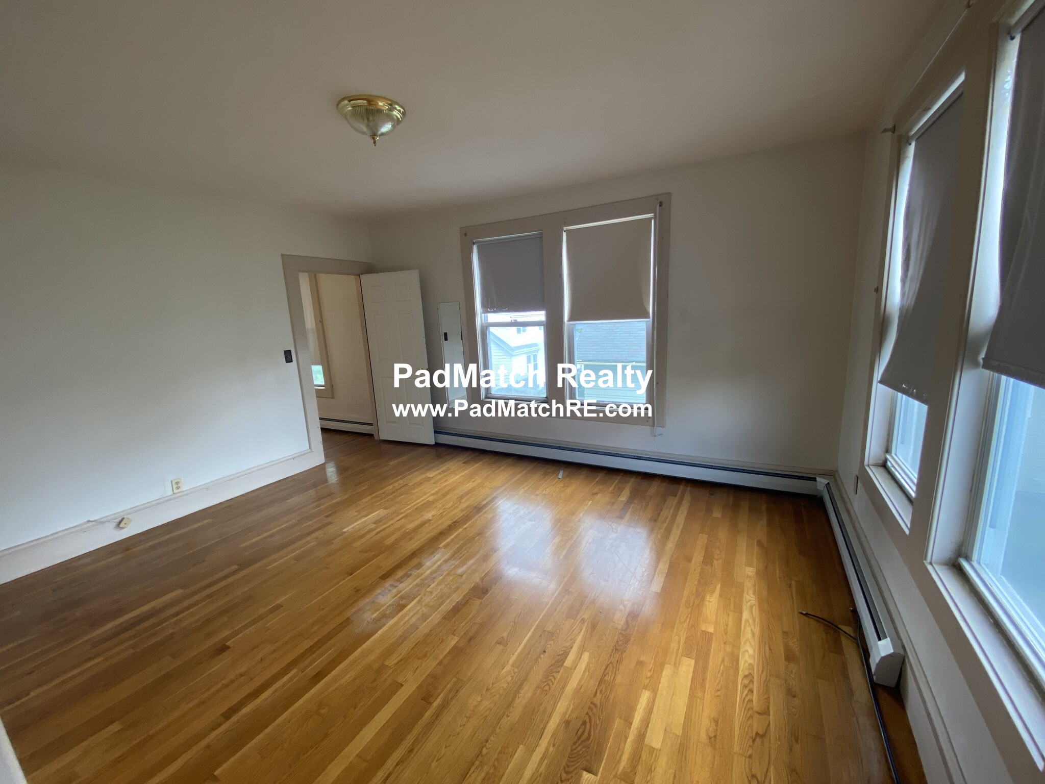 3 bed, 1 bath apartment for rent at 77 Summit St Unit 2, Hyde Park — photo 2 of 34