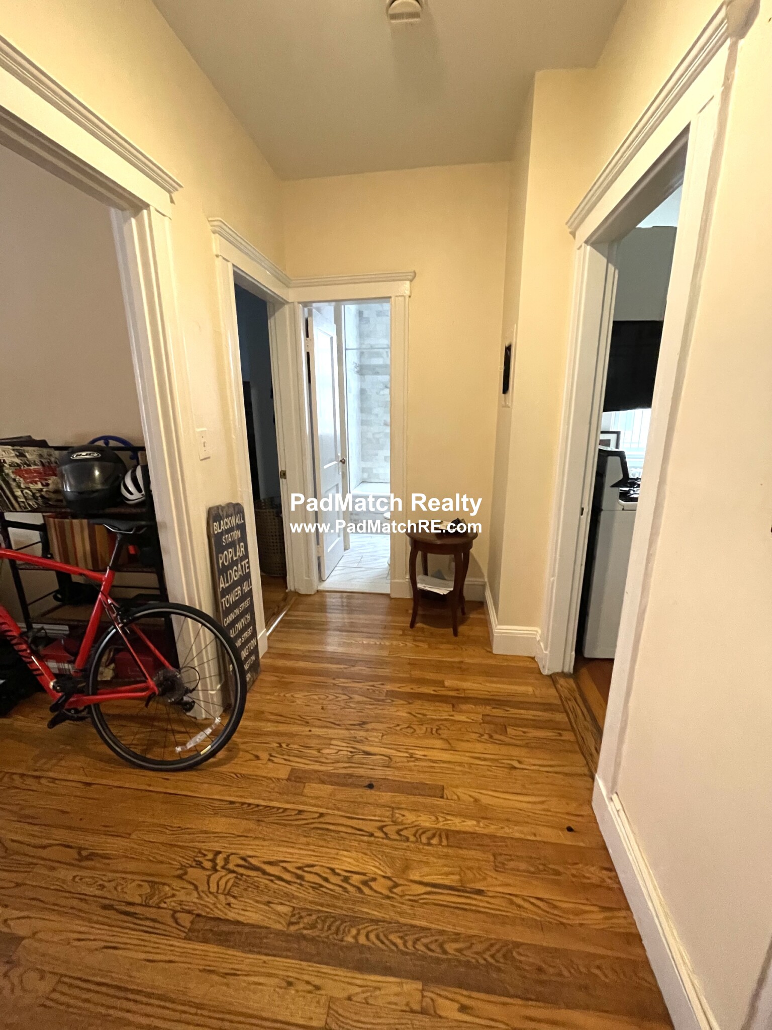 1 bed, 1 bath apartment for rent at 242 South Huntington Ave Unit 4, Jamaica Plain — photo 6 of 17