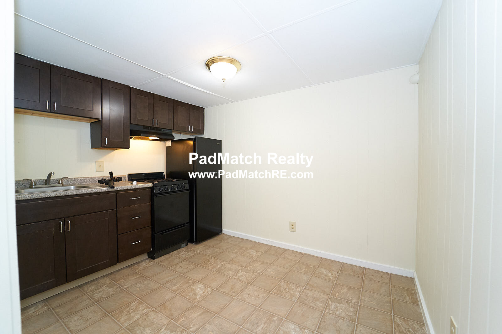 1 bed, 1 bath apartment for rent at 4 Saint Mark St Unit C, Jamaica Plain — photo 2 of 11