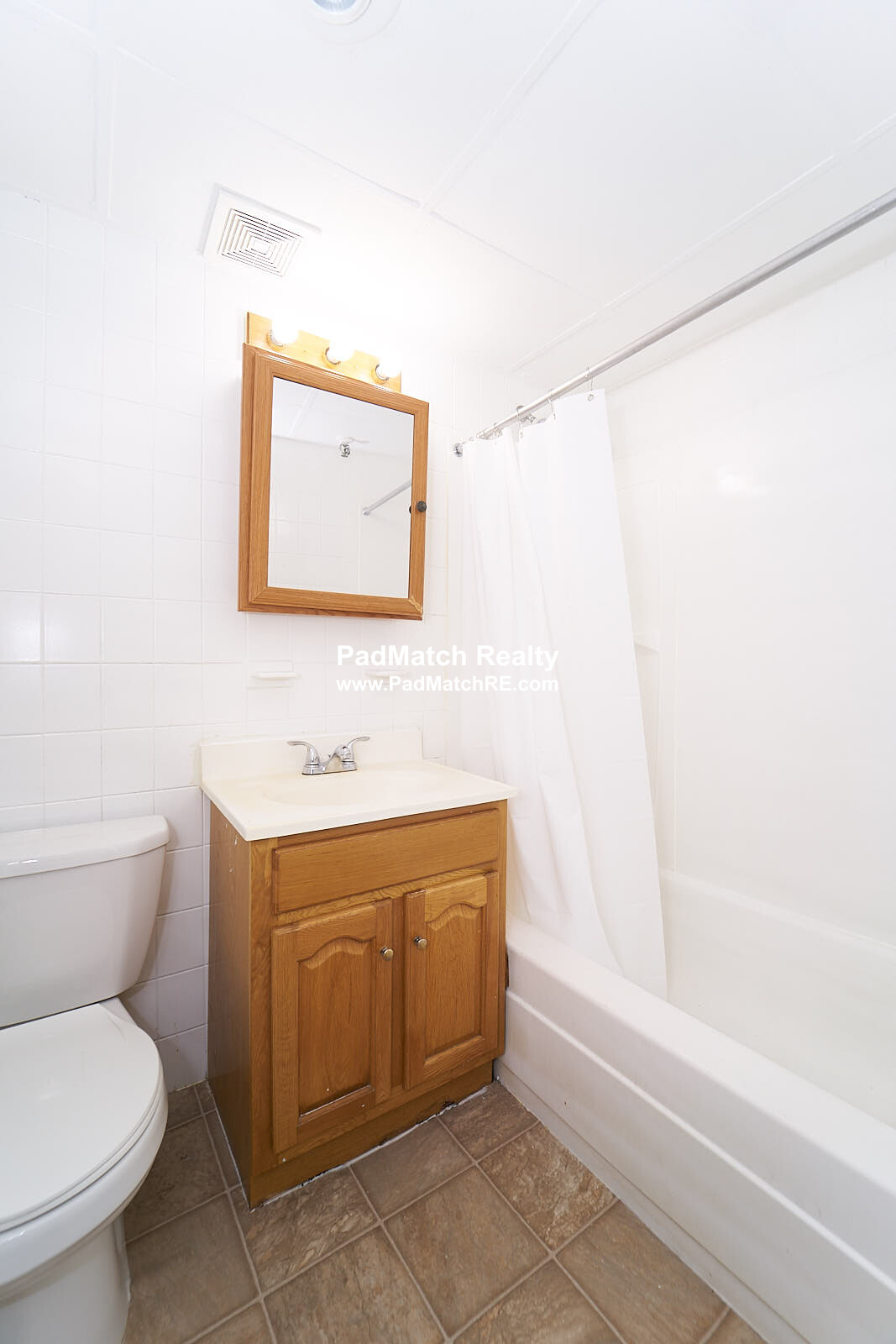 1 bed, 1 bath apartment for rent at 4 Saint Mark St Unit C, Jamaica Plain — photo 5 of 11