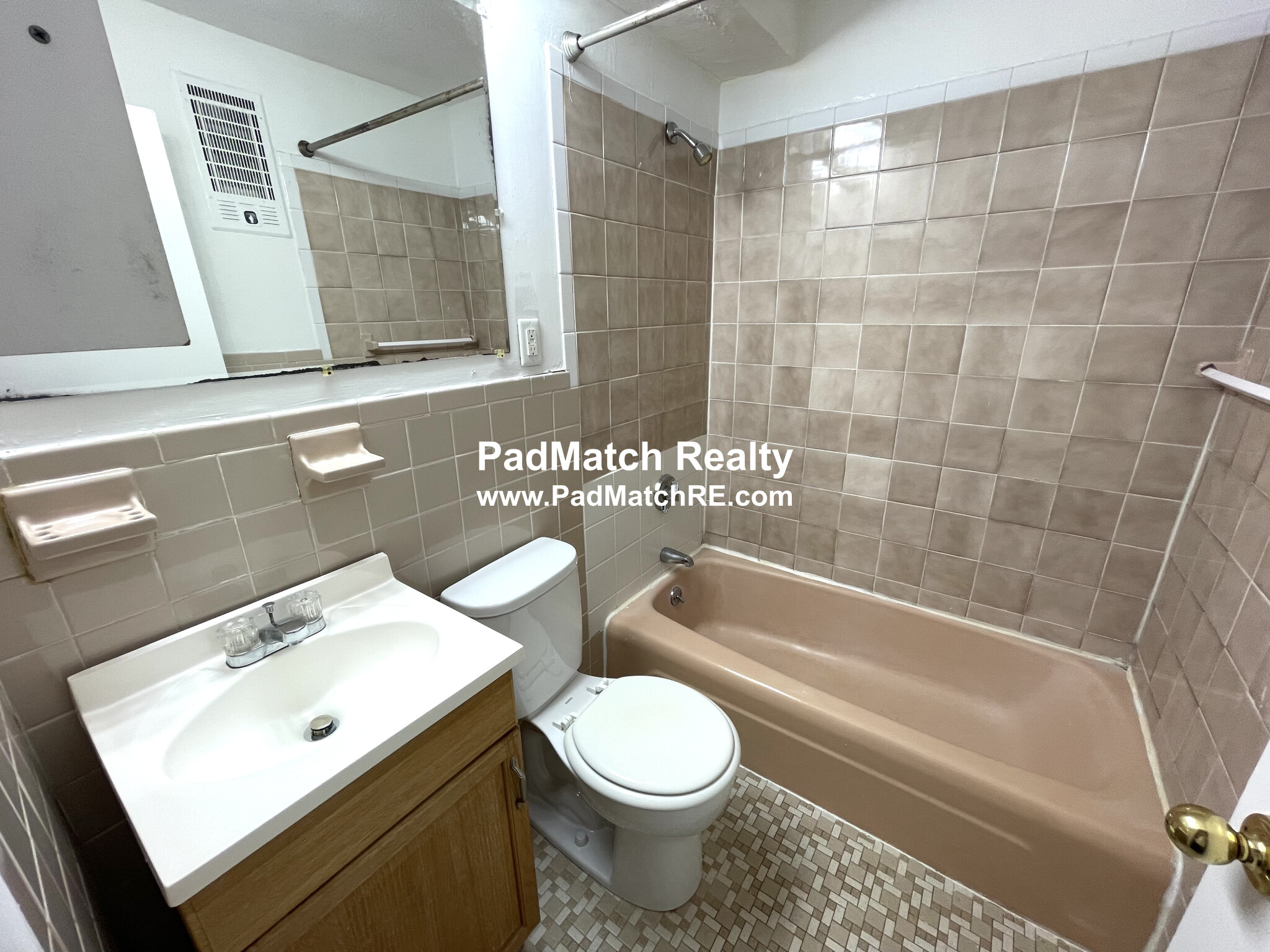 226 Parker Hill Ave, Mission Hill