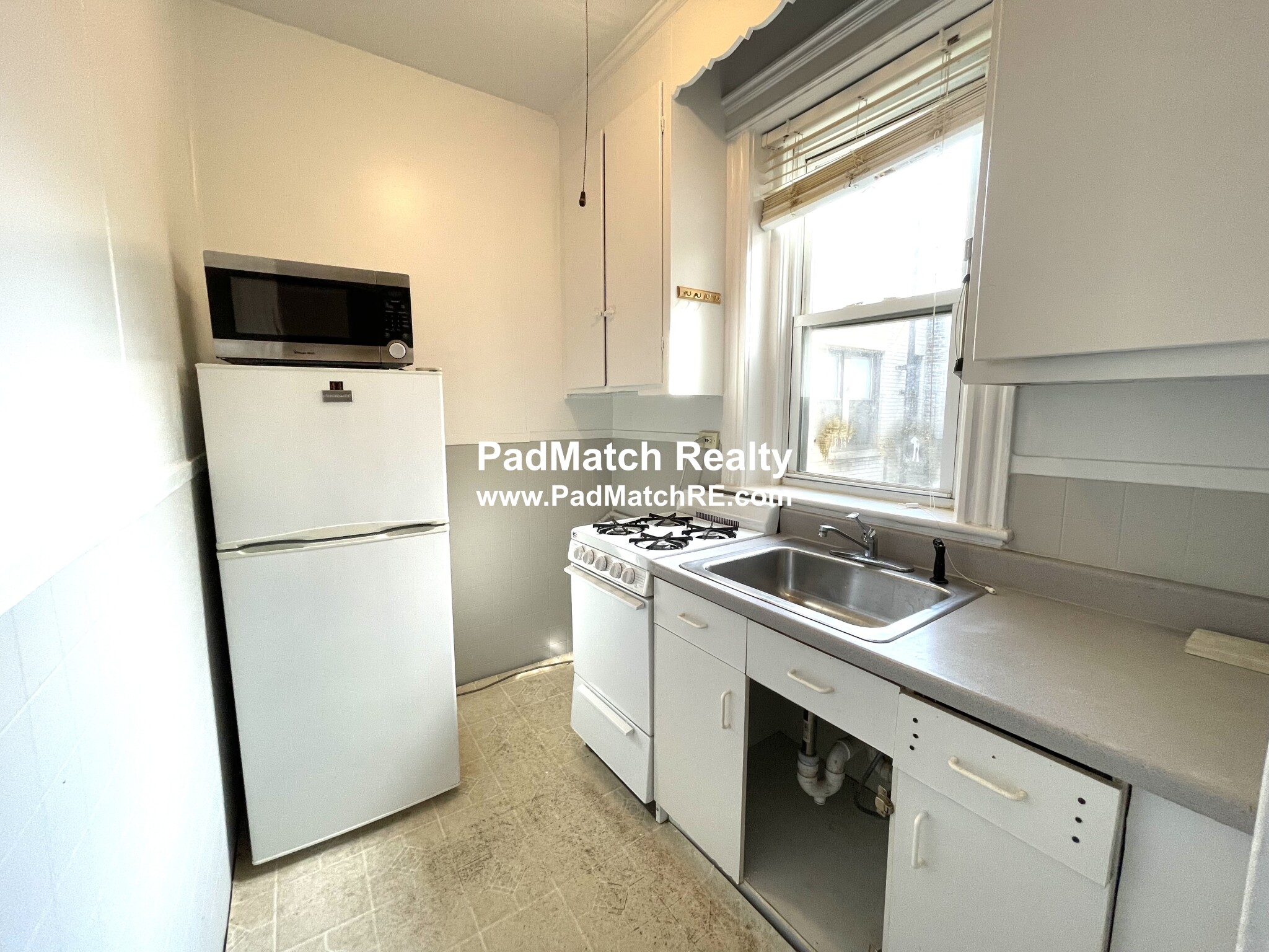 1 bed, 1 bath apartment for rent at 211 Park Dr Unit 44, Fenway — photo 8 of 17