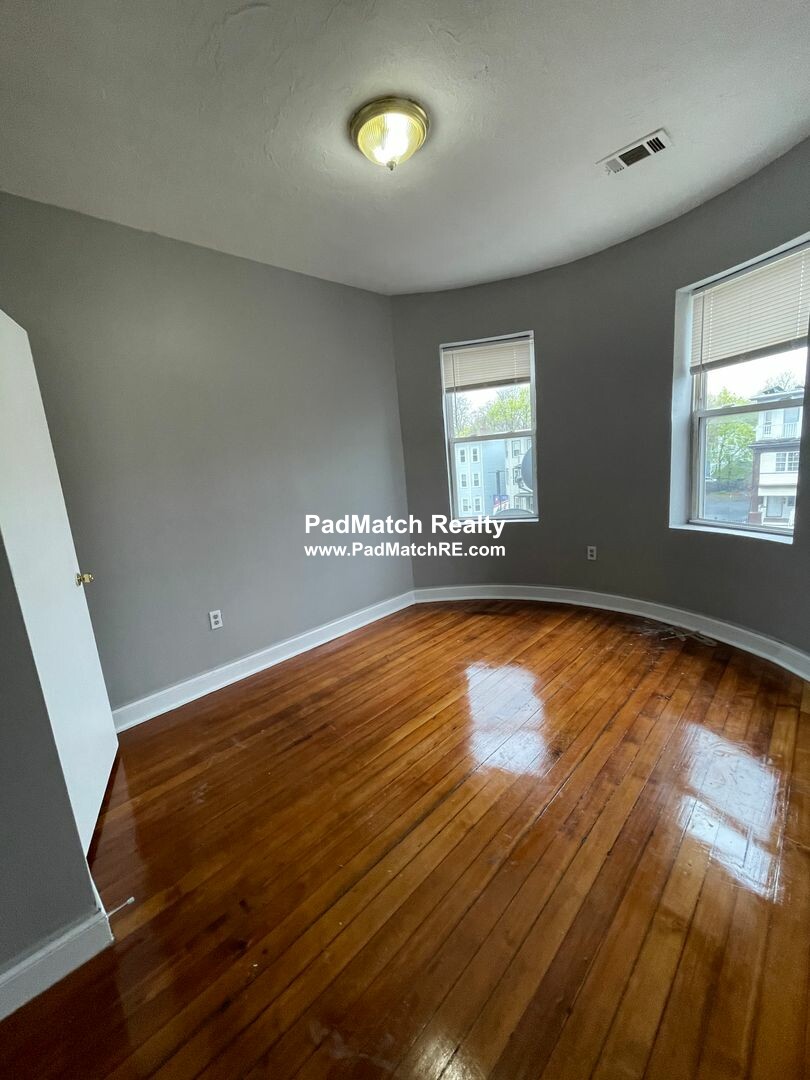 820-828 Blue Hill Ave, Dorchester