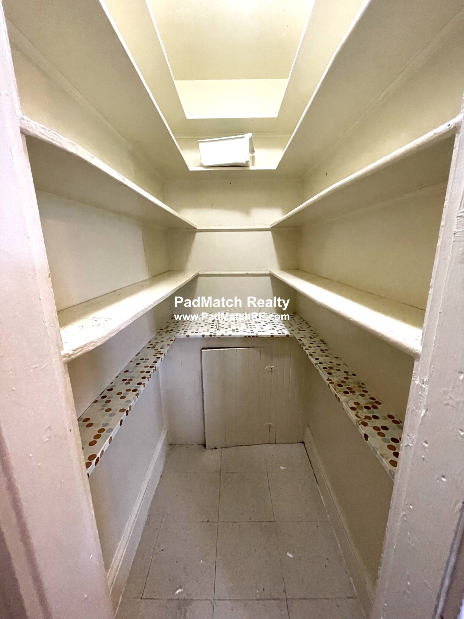 25 Lourdes Ave, Jamaica Plain