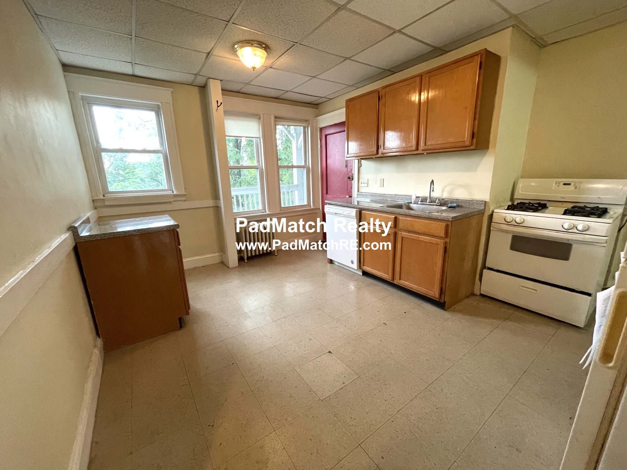 25 Lourdes Ave, Jamaica Plain