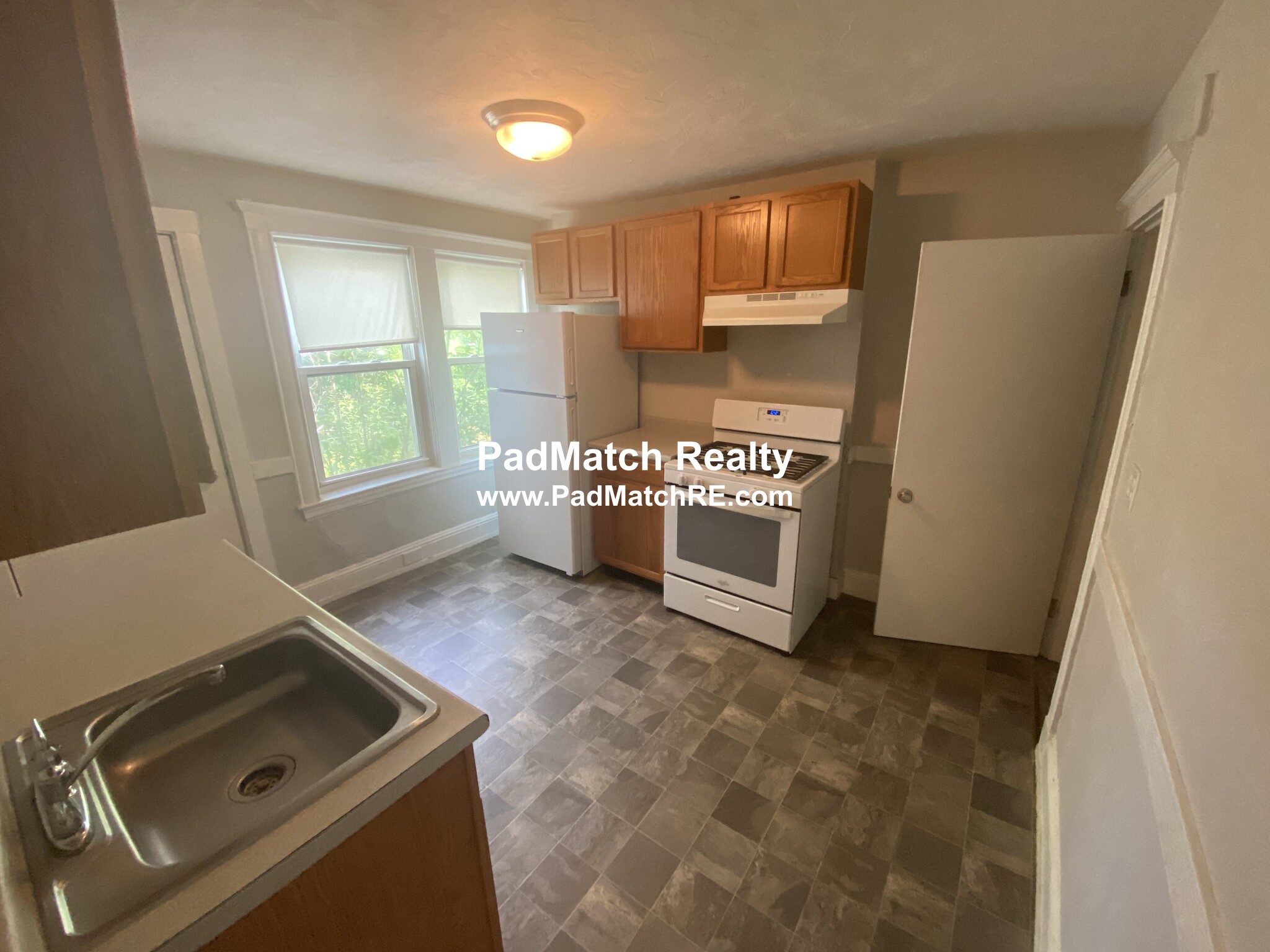 2 bed, 1 bath apartment for rent at 54 Carlisle St, Quincy — photo 7 of 12