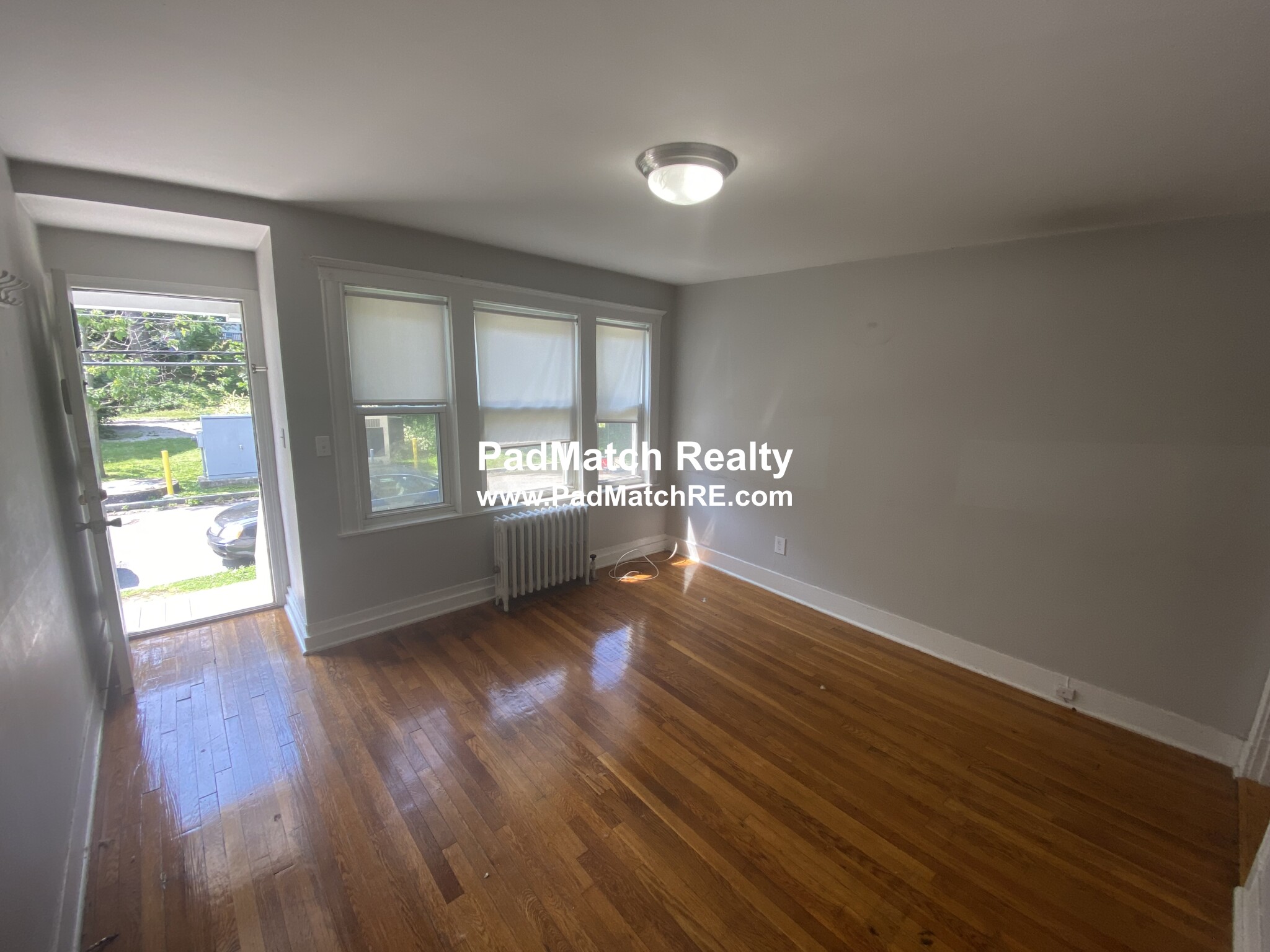 2 bed, 1 bath apartment for rent at 54 Carlisle St, Quincy — photo 1 of 12