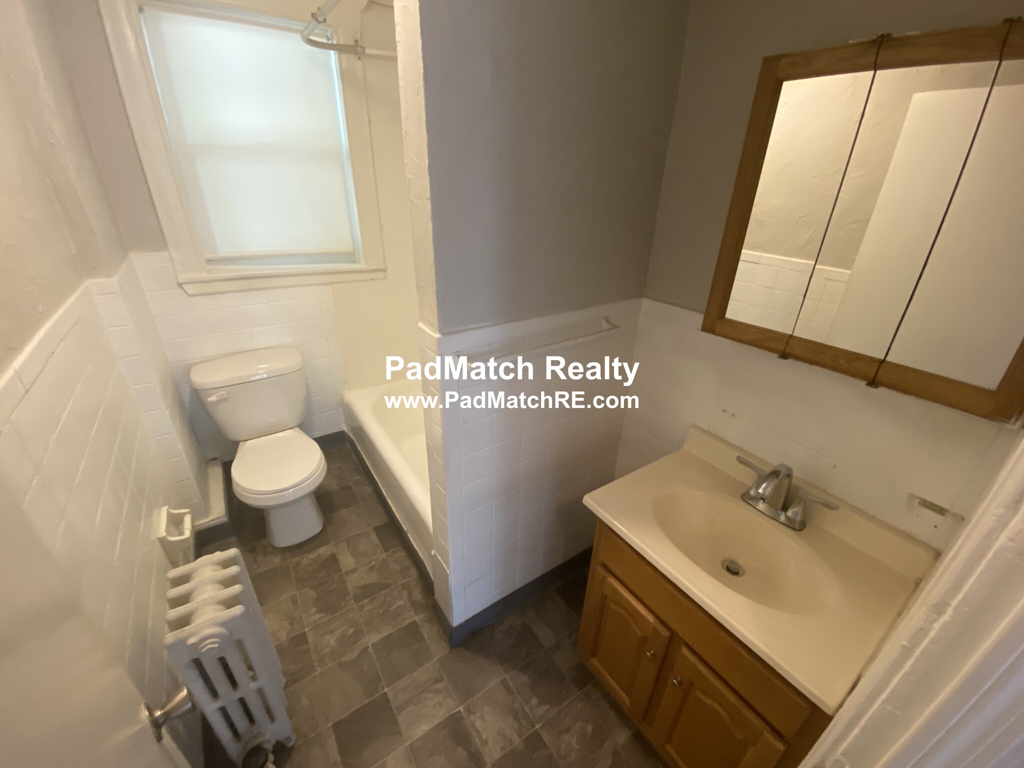 2 bed, 1 bath apartment for rent at 54 Carlisle St, Quincy — photo 6 of 12