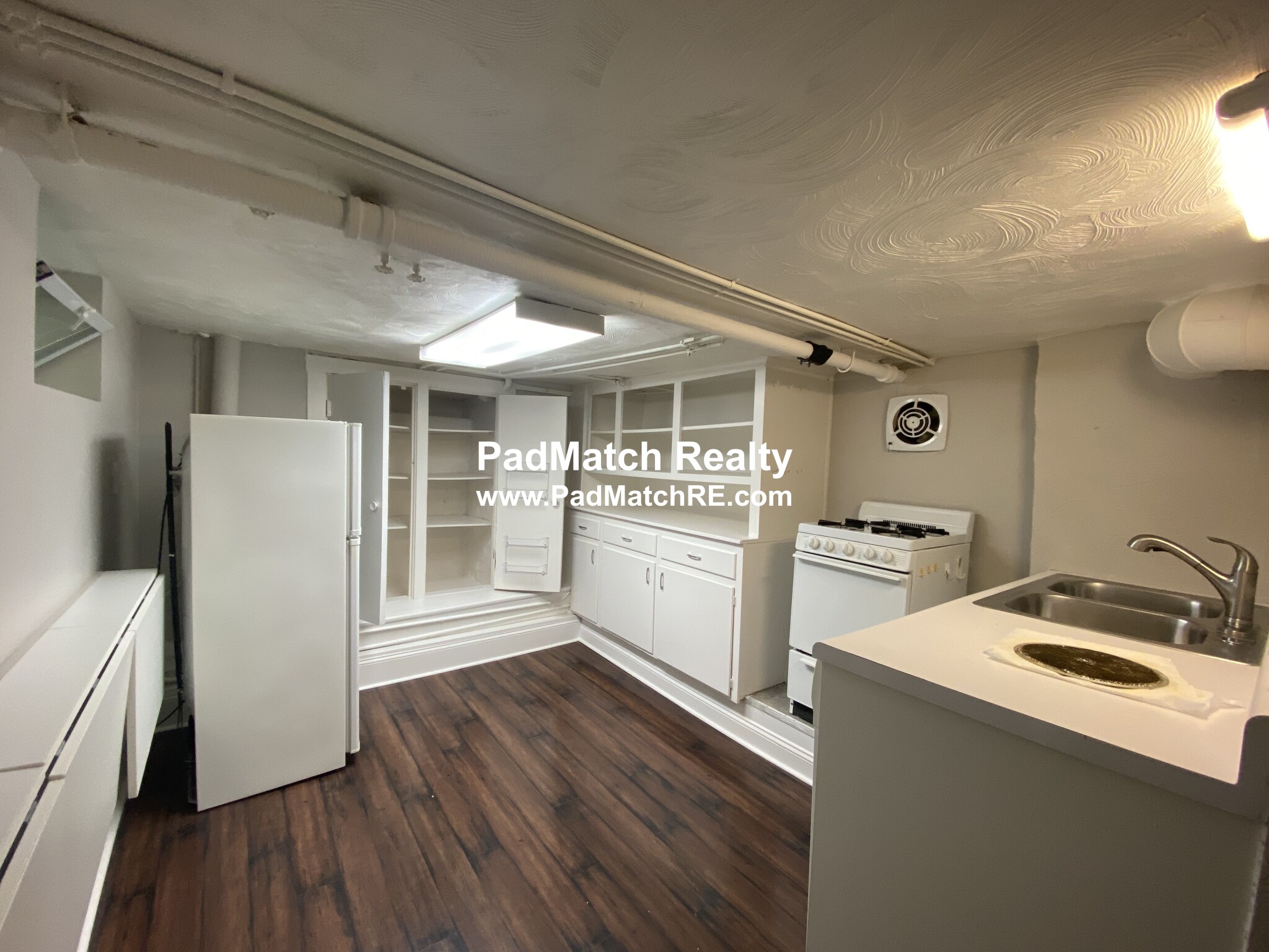 1 bed, 1 bath apartment for rent at 216 218 Banks St Unit B, Cambridge — photo 7 of 11