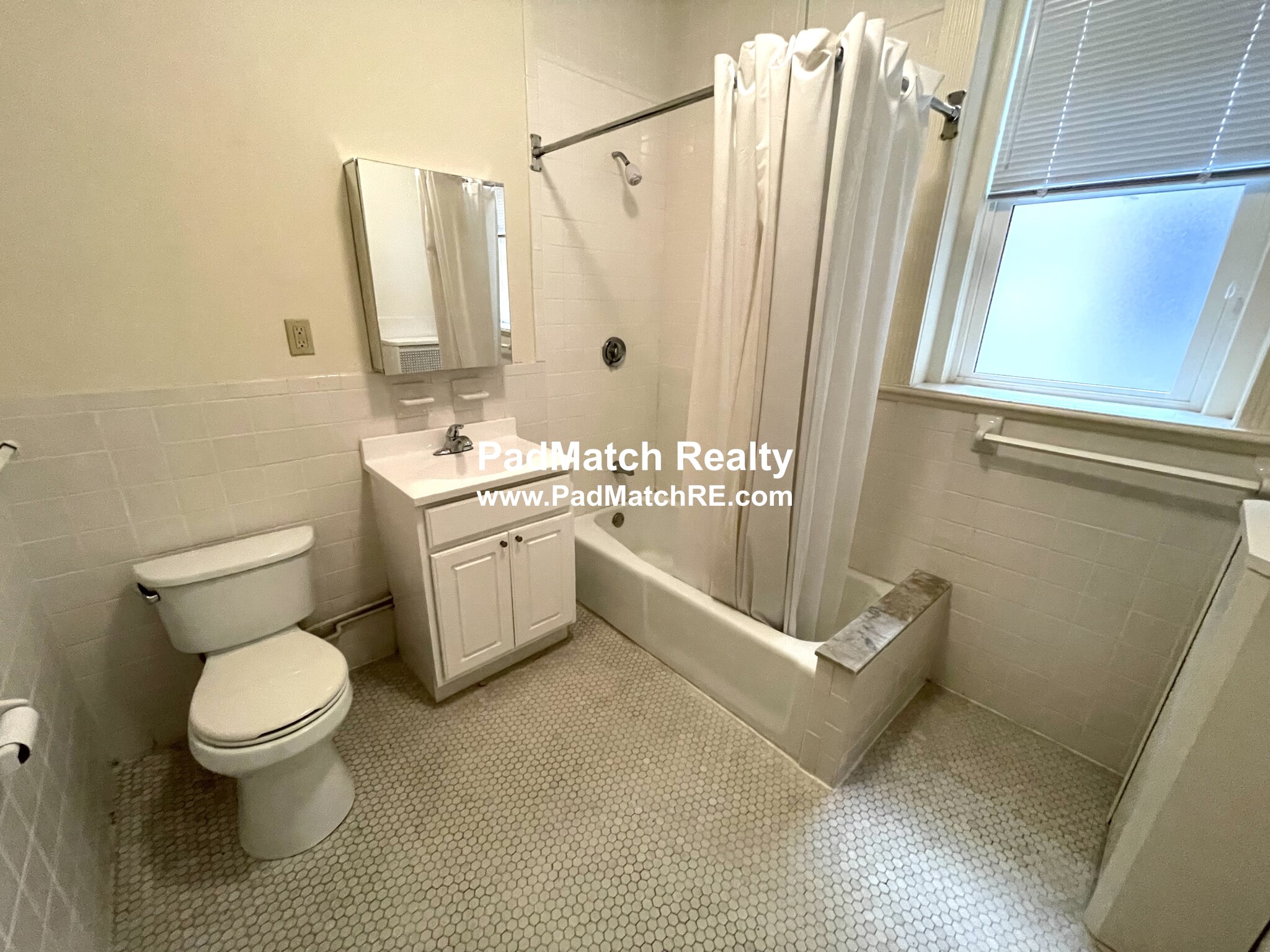 75 Longwood Ave, Longwood