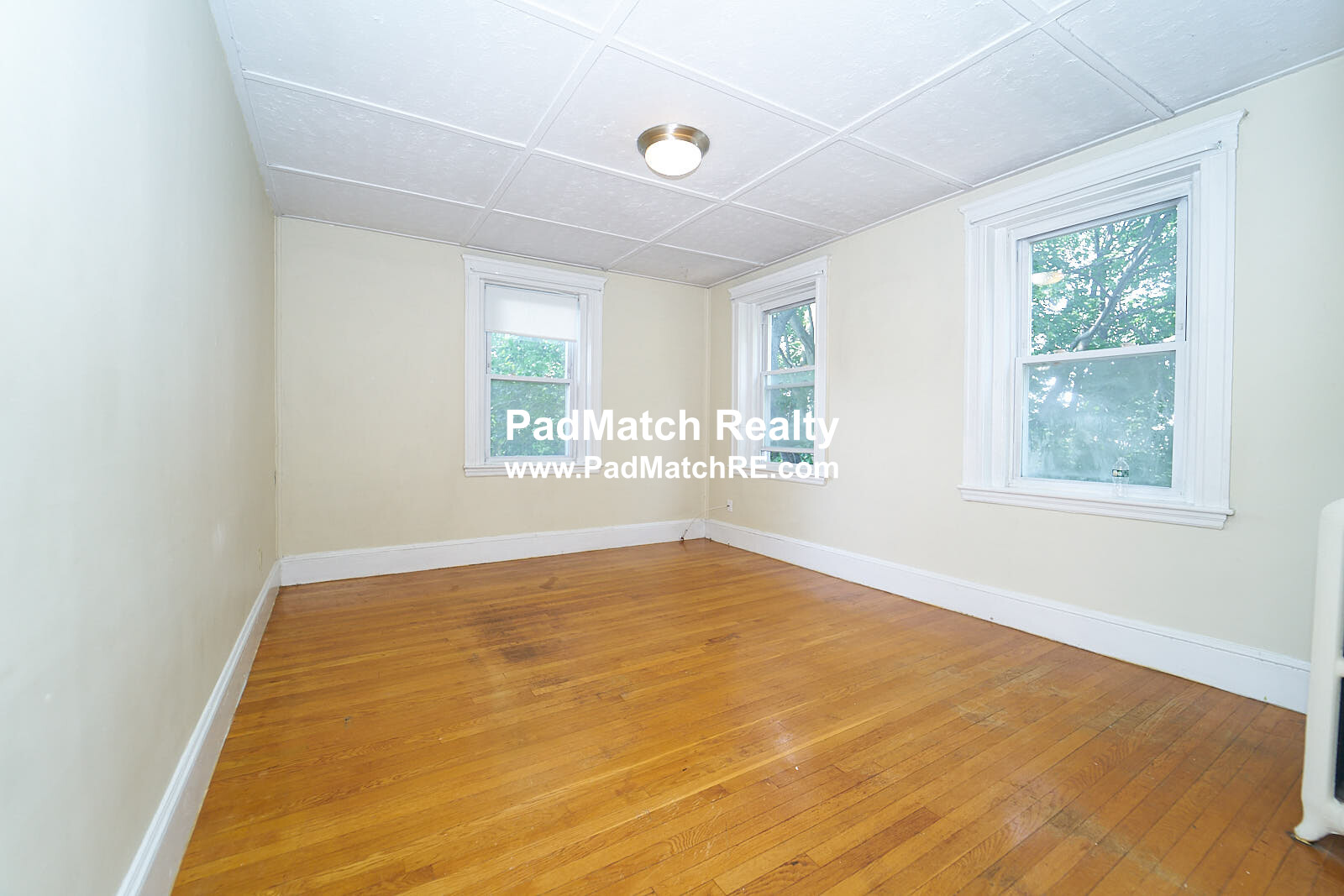 14 Russell St, Quincy
