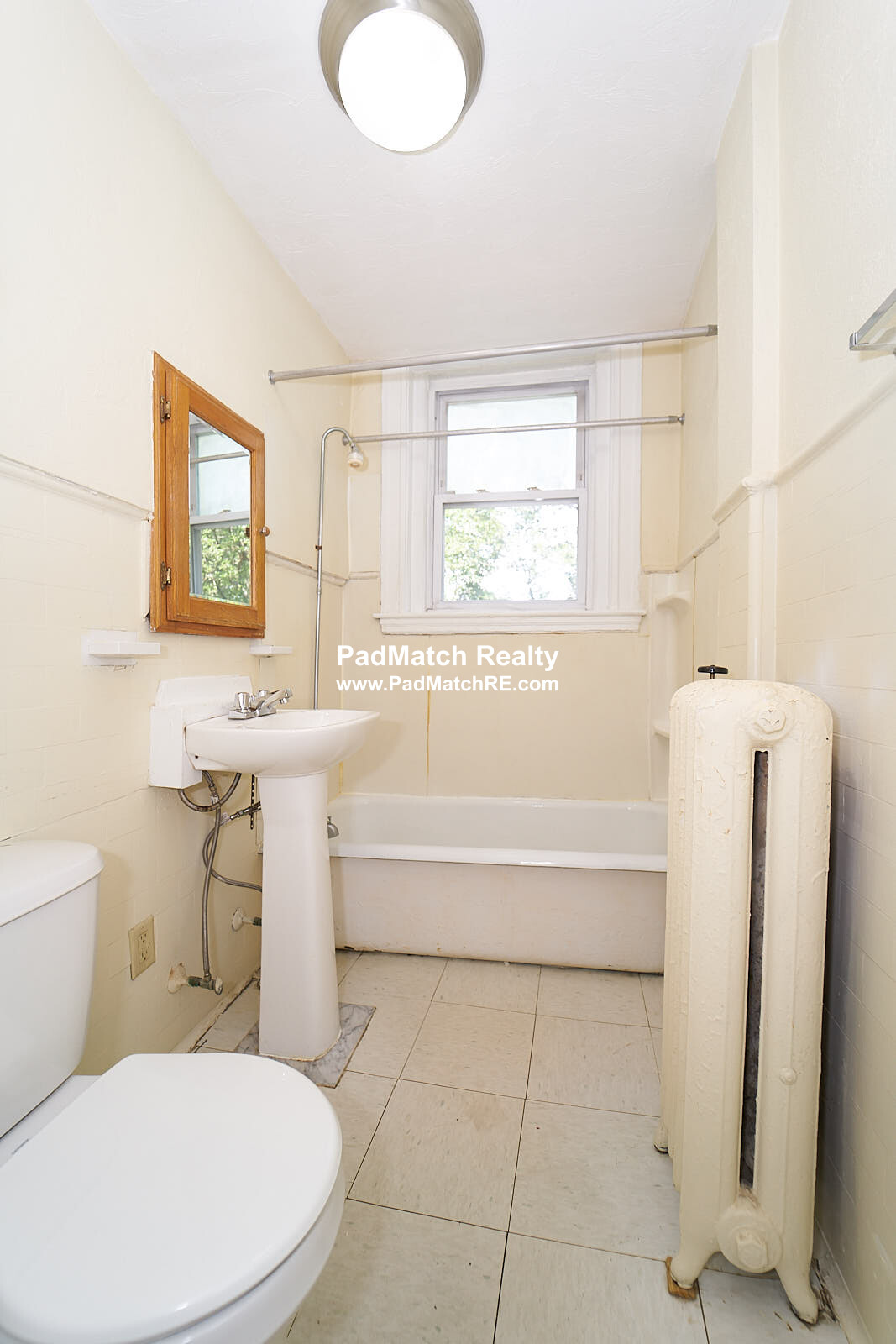 14 Russell St, Quincy