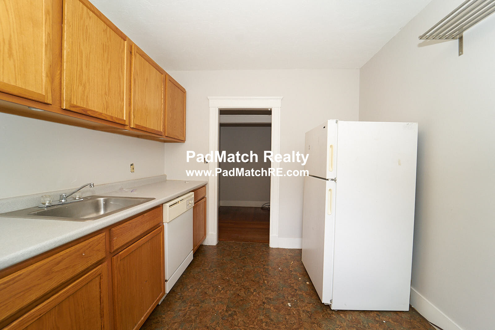 1 bed, 1 bath apartment for rent at 14 Russell St Unit 14, Quincy — photo 4 of 13