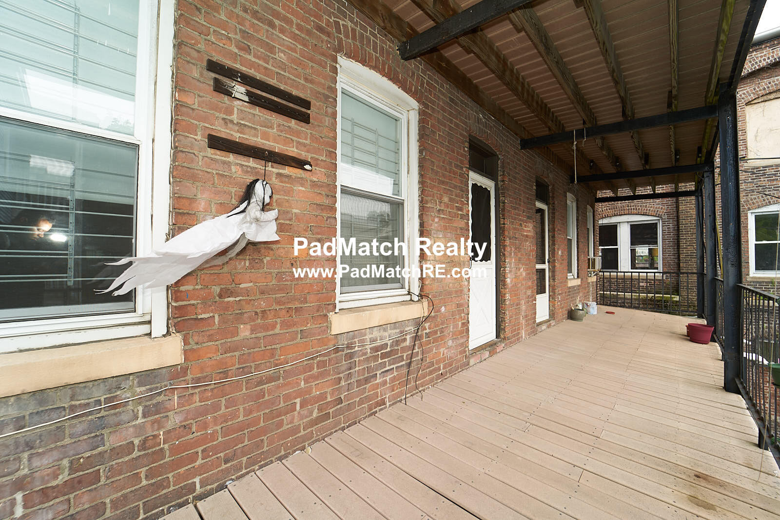 10 Hyde Park Ave, Jamaica Plain