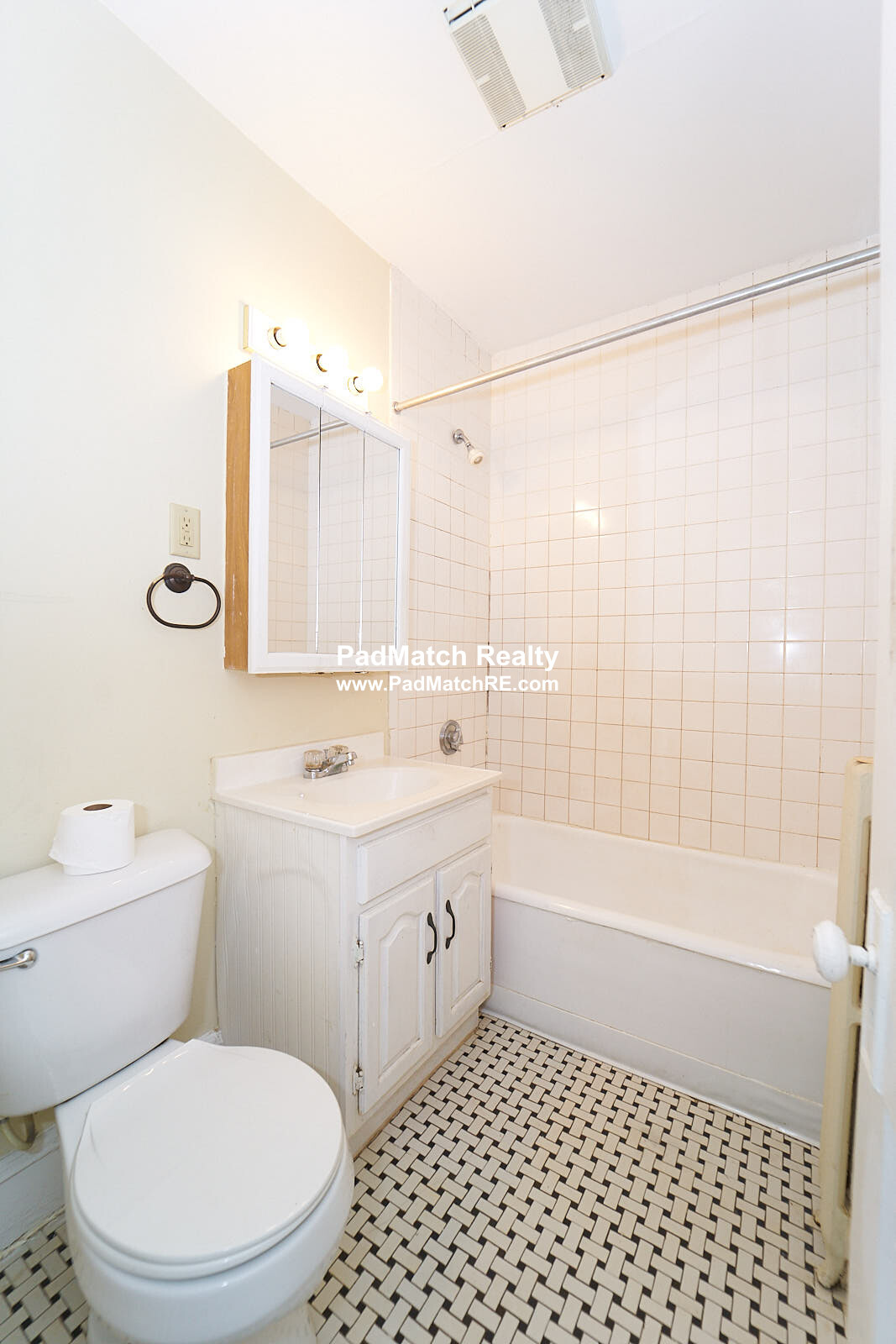 2 bed, 1 bath apartment for rent at 65 Tremont St Unit 2L, Brighton — photo 12 of 14